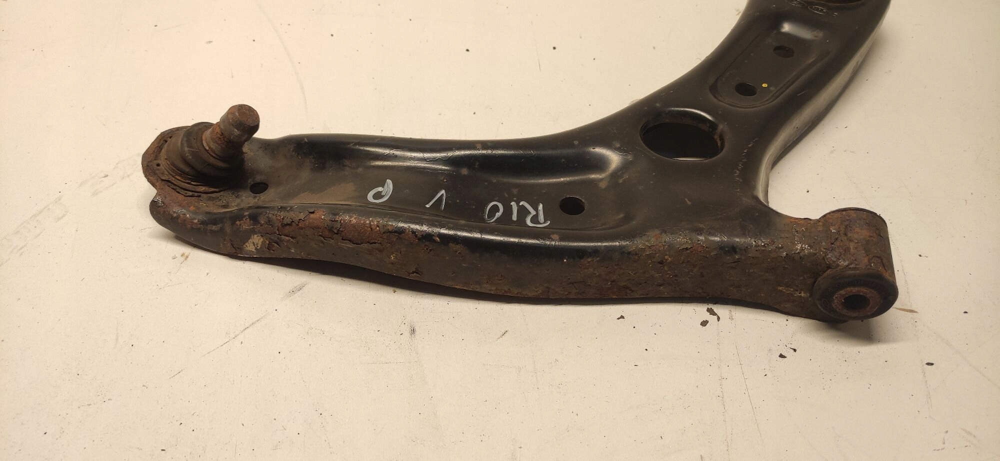 KIA RIO IV V arm right front front original 17-24