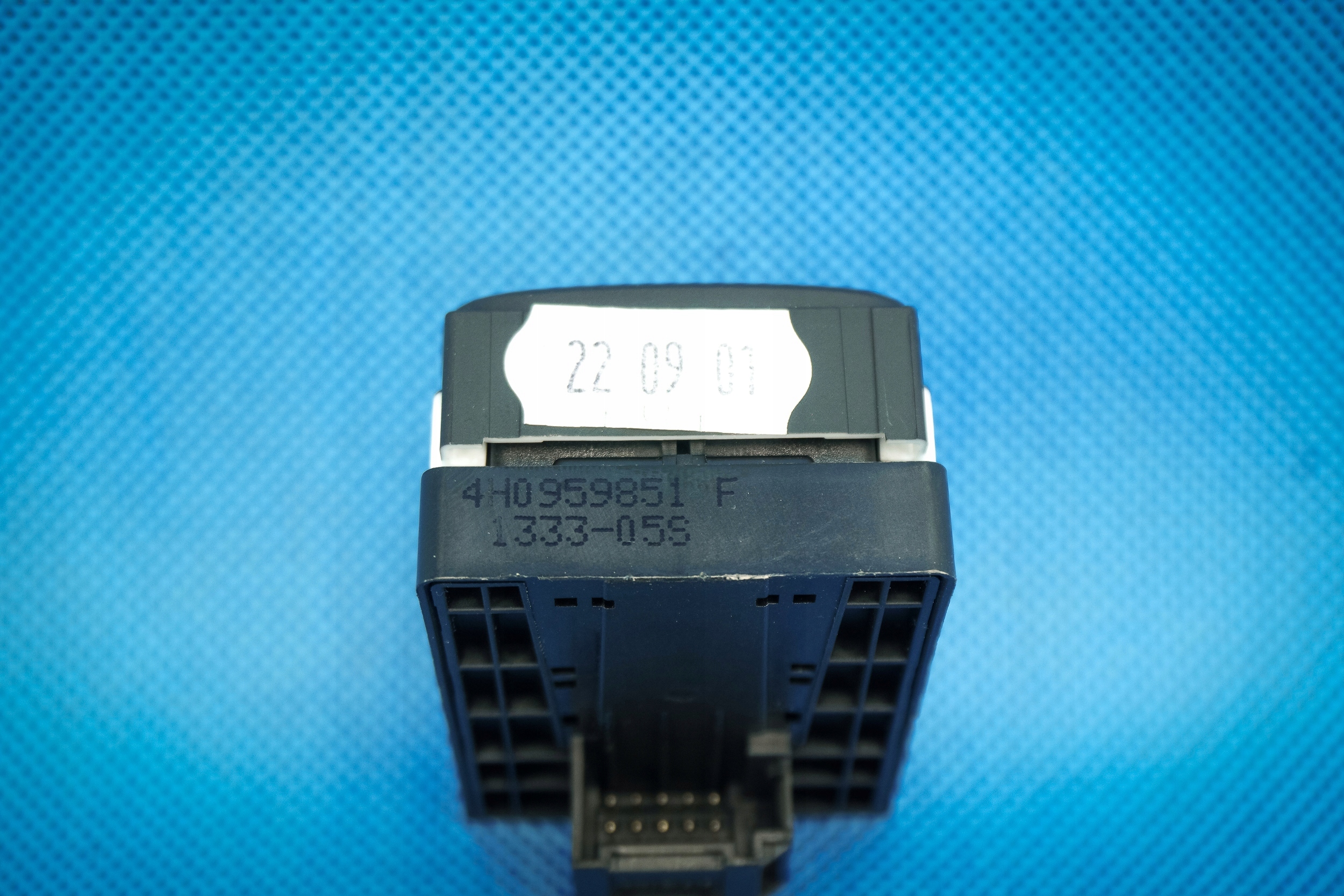 Commandes Vitre rolet Arrière Audi A8 4H 4H0959851F