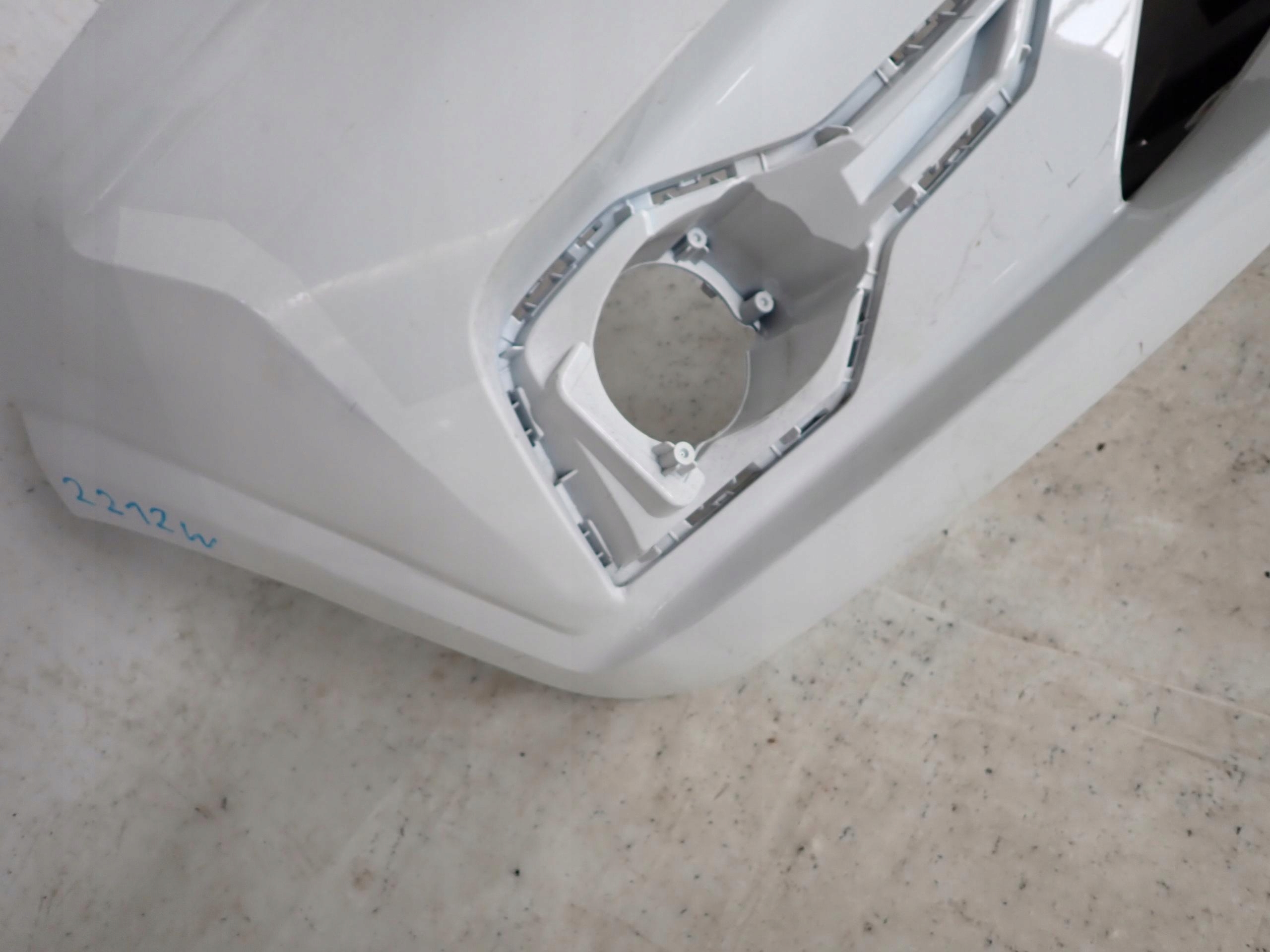 DACIA SANDERO III 20- bumper front front + cover 620228531R