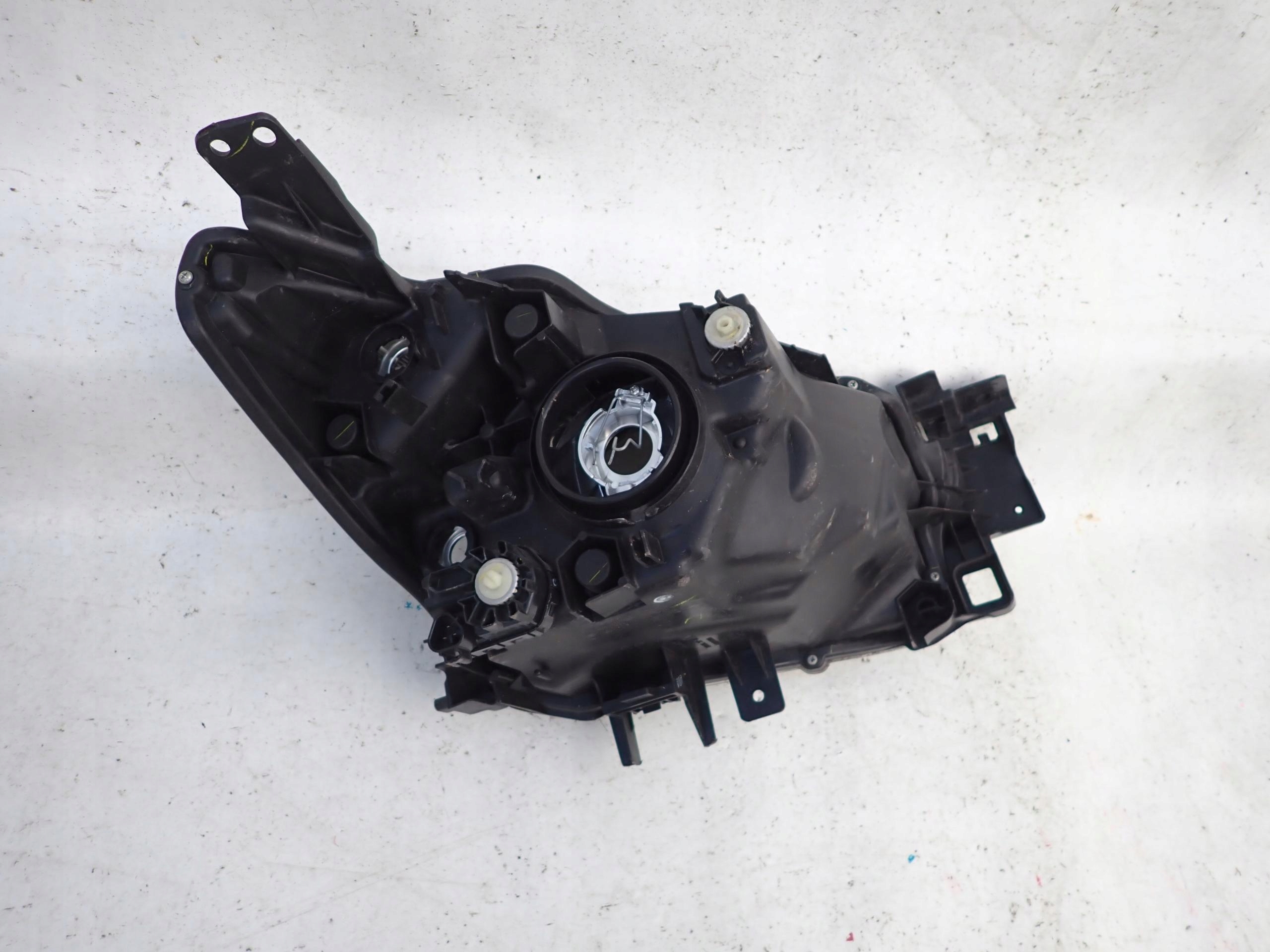 MAZDA 2 III 14-19 light front front left