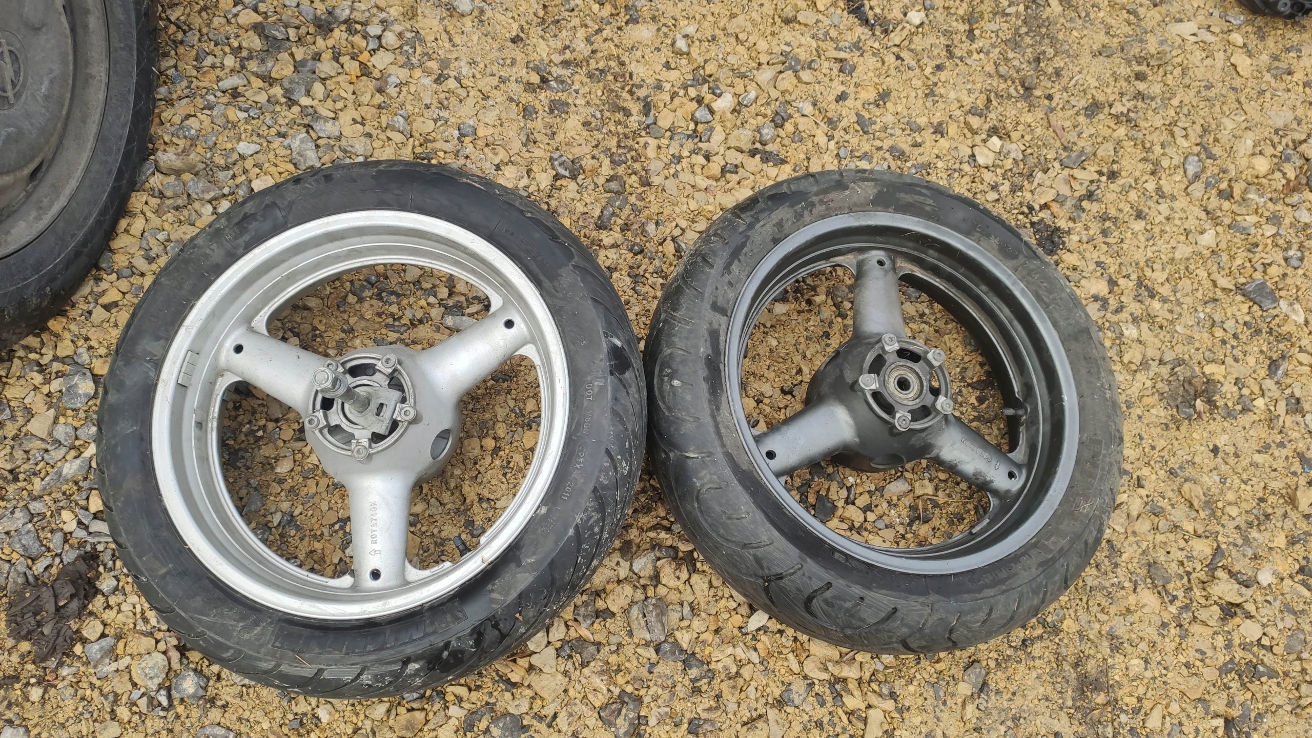 EU KOLO TYL FELGA SUZUKI BANDIT GSX 600 F 00 04