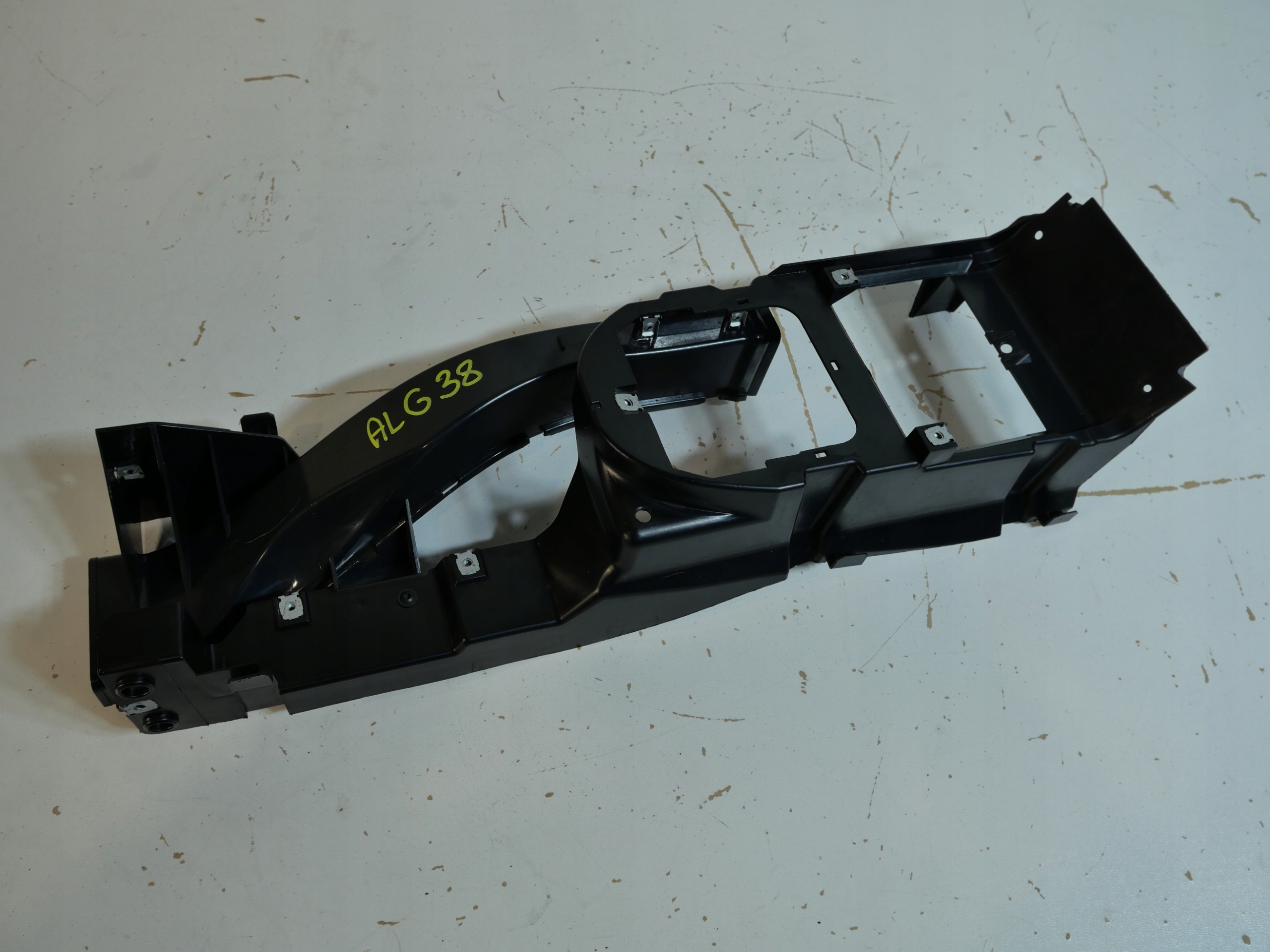 support TUNELU SRODKOWEGO VW TOURAN 1T0857669