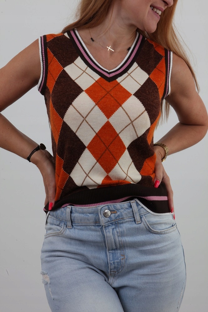 KLASYCZNA DZIANINOWA KAMIZELKA ROMBY WZÓR KOLORY*M Rozmiar M