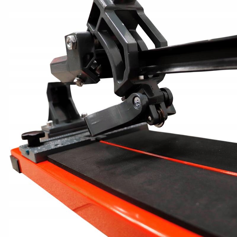 MASZYNKA DO CIĘCIA GLAZURY PŁYTEK PRZECINARKA 800 Maksymalna grubość cięcia płytki przy 45 stopniach 6 mm