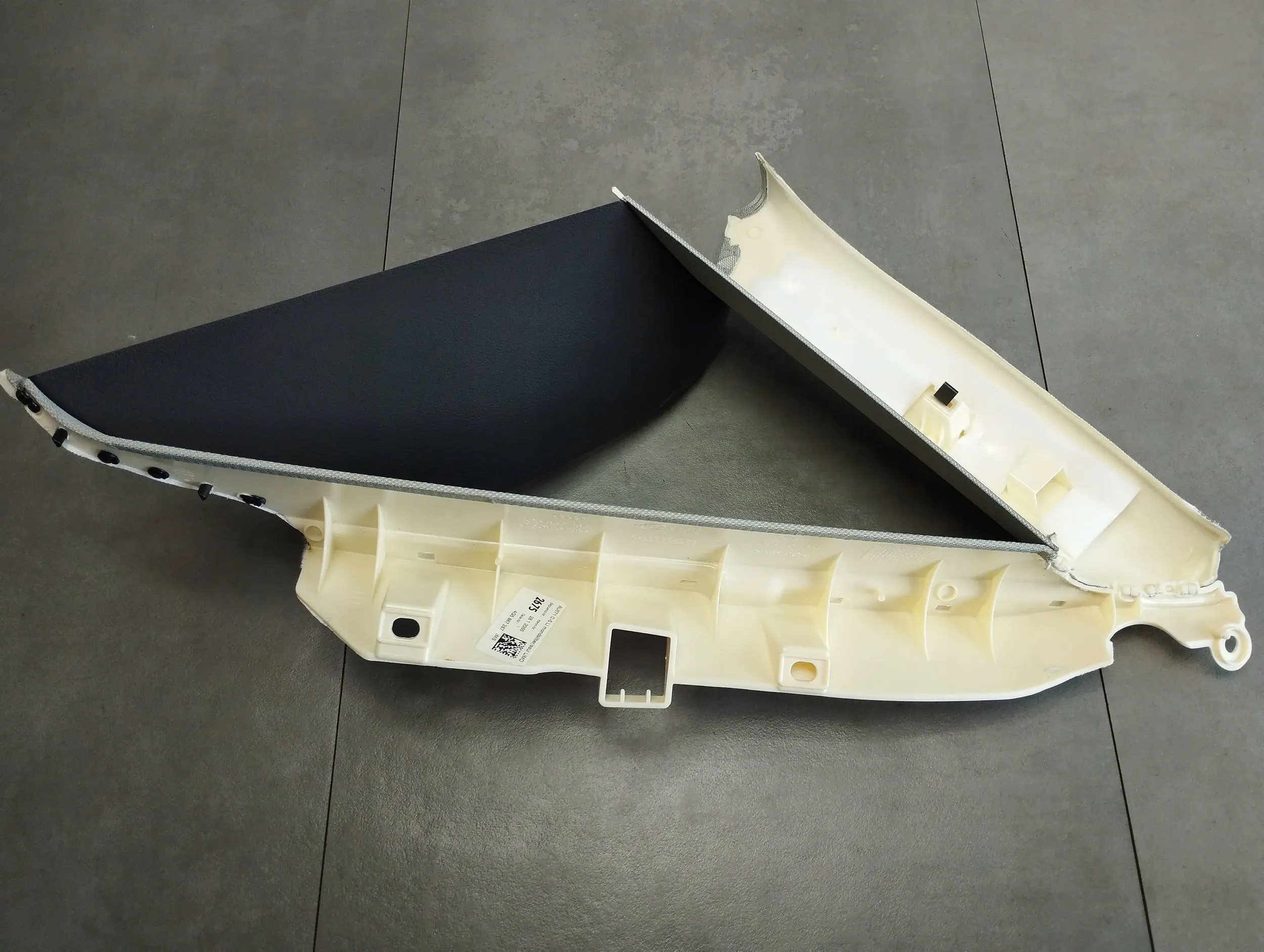 Audi A6 C7 4G cover SLUPKA left 4G5867287