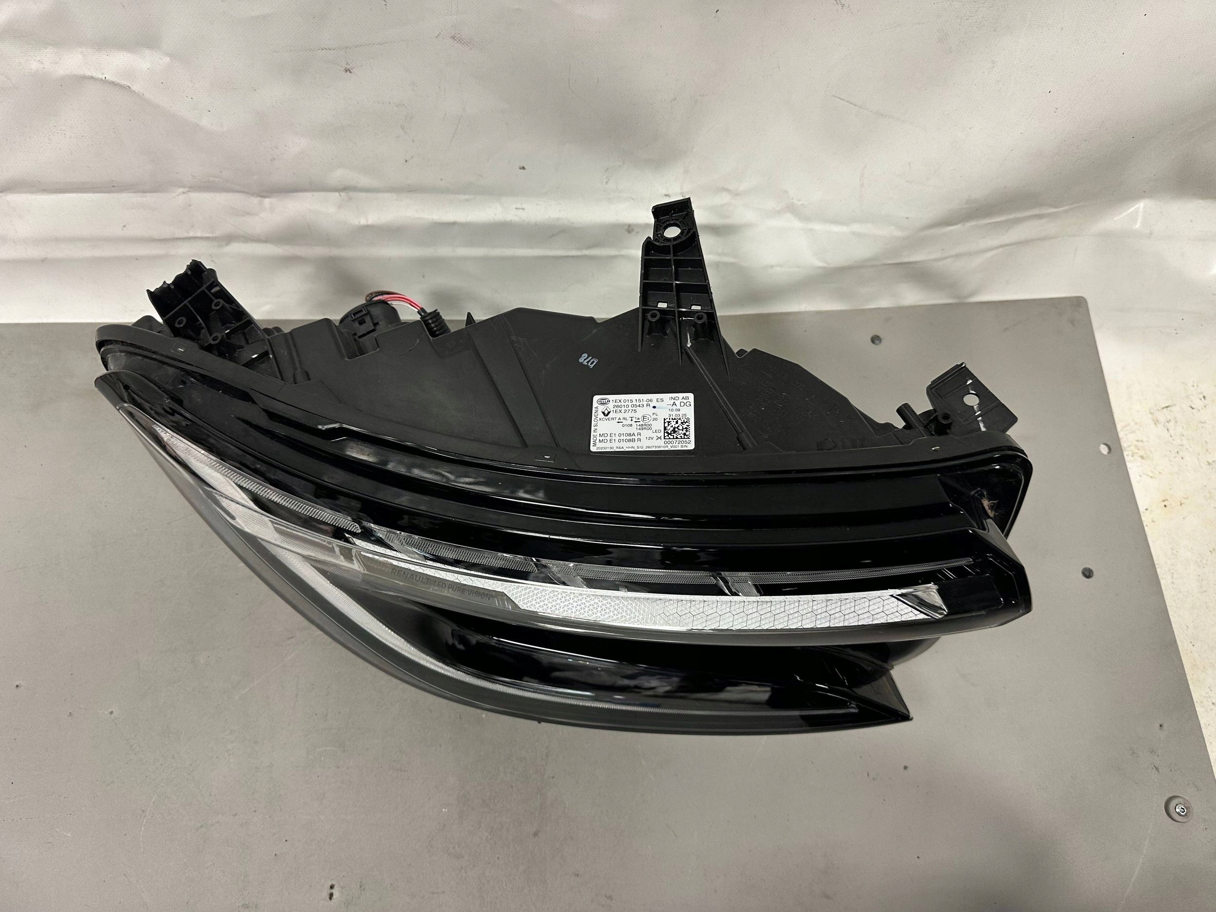 RENAULT AUSTRAL light front right FULL LED 260100543R