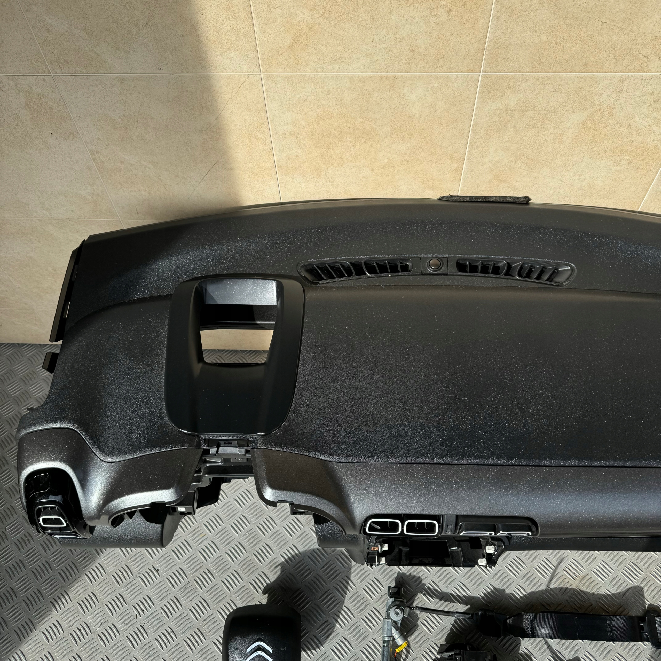 dashboard complete airbag console tension belts cockpit CITROEN C3 AIRCROSS