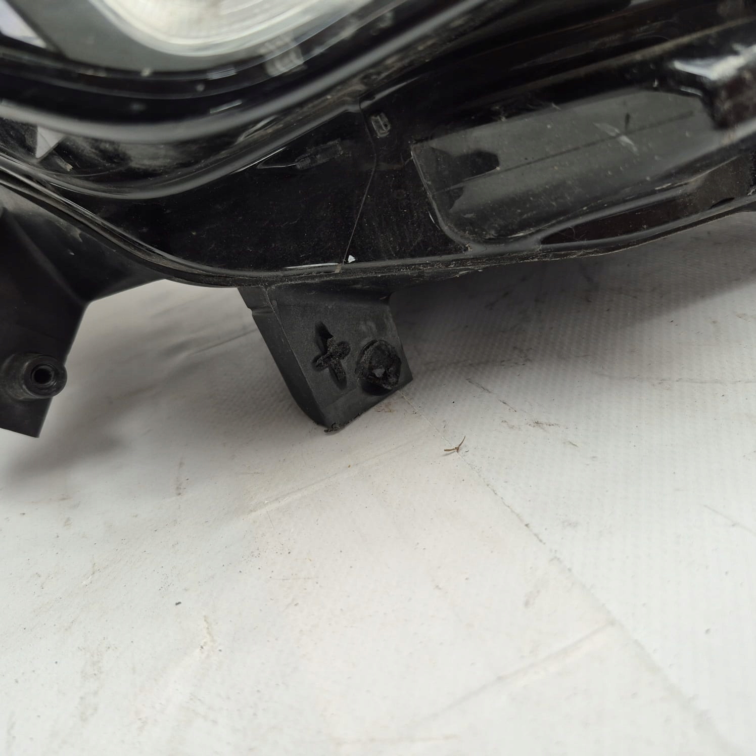 CUPRA BORN 10F 21- light right front front FULL LED 10F941008H