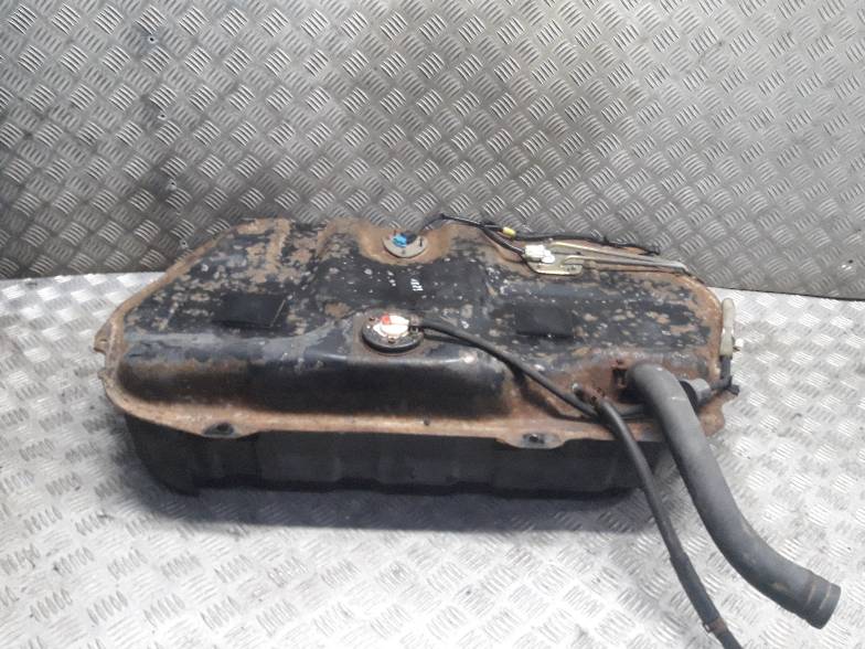ТОПЛИВНЫЙ БАК + НАСОС LANCER VI 1.3 8V 1996R