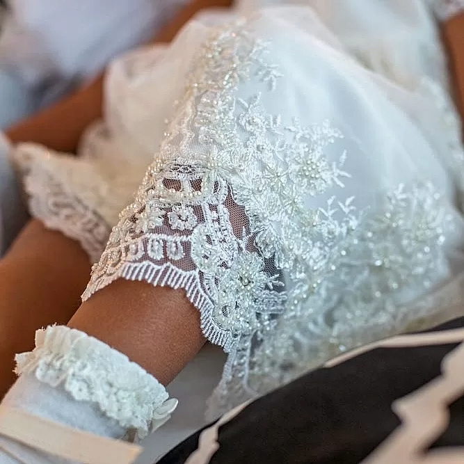 SUKNIA ANGIELSKA KORONKOWA Z KRÓTKIM RĘKAWEM - Rozmiar 62