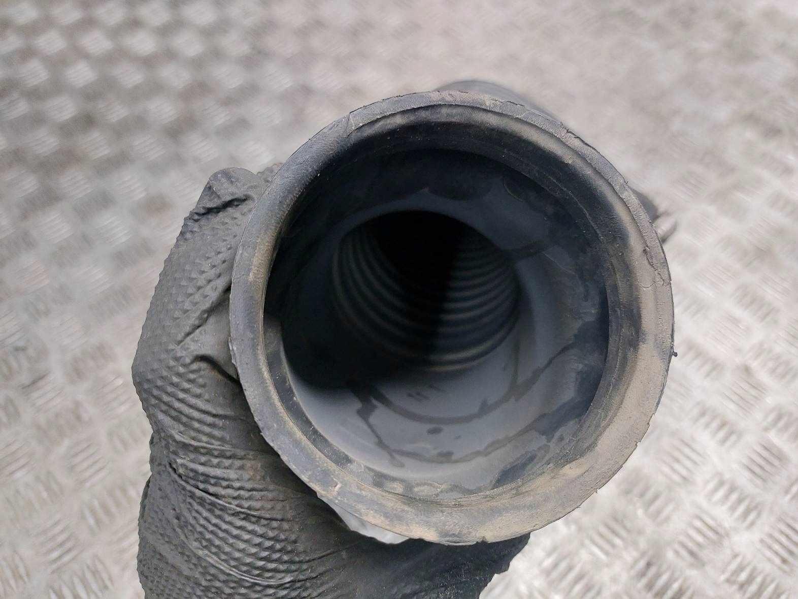 pipe air hose + MAPSENSOR RAM 1500 and LIFT 13- 5.7 68090732AA