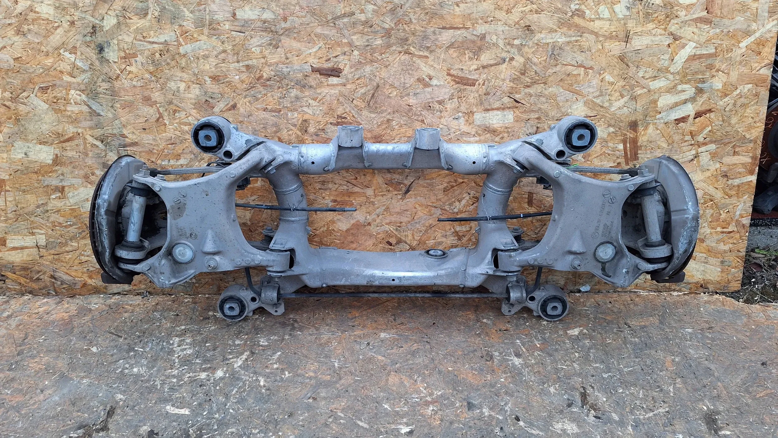 sider axis sususpension rear part KPL 6770827 BMW 5 E60 E61 X-DRIVE