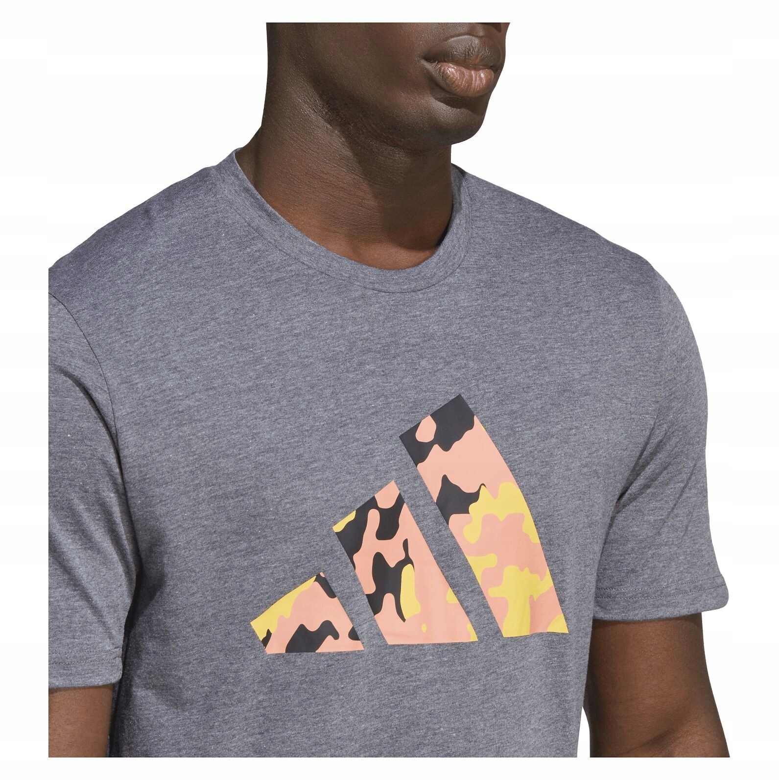 Koszulka męska ADIDAS IB8260 TR-ES + BL LOG T Kod producenta 065432