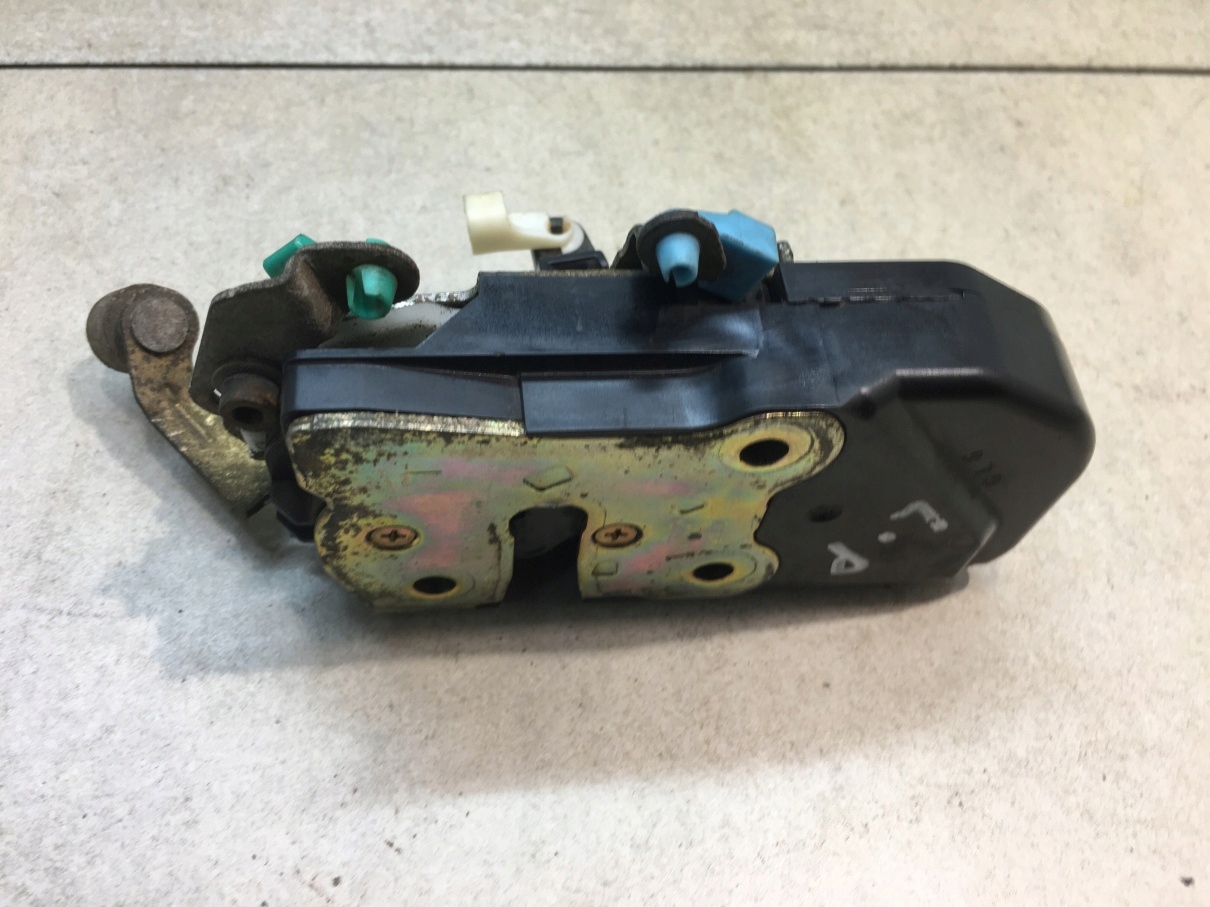 lock door left front DODGE CARAVAN IV 4 PIN