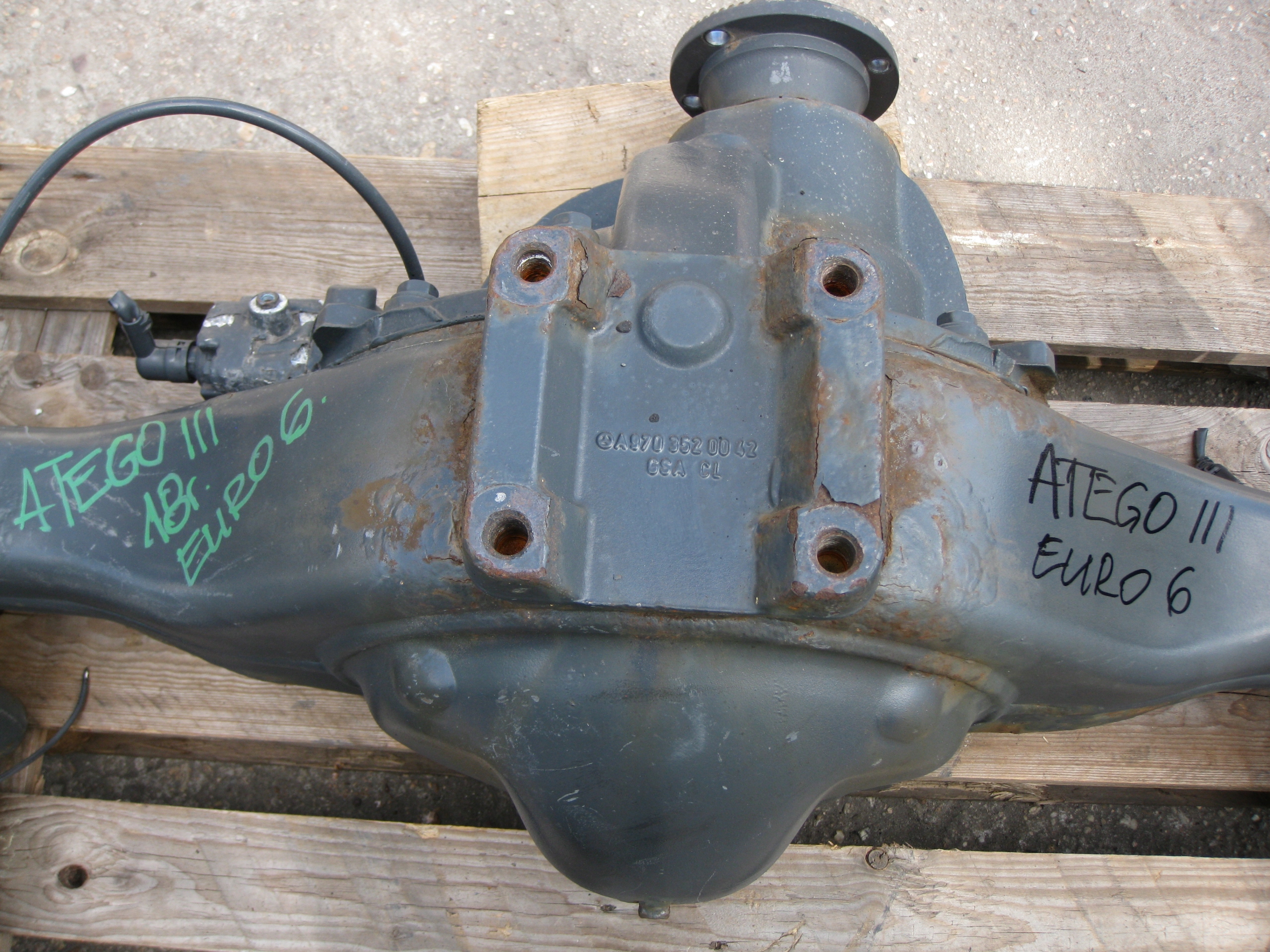 MERCEDES ATEGO 3 5.2 EURO 6 18R differential rear part diff