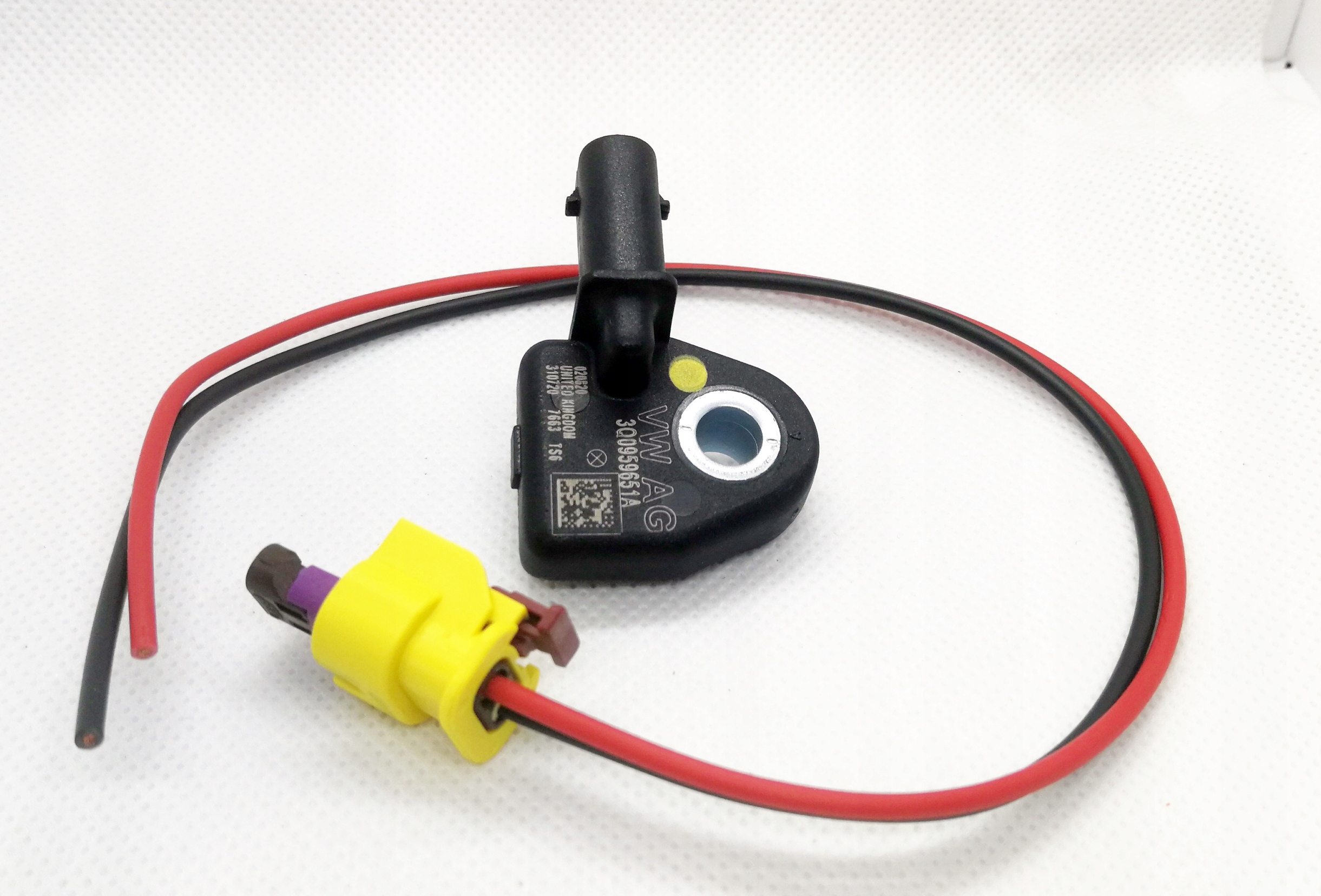 CZUJNIK UDERZENIA 3q0959651a SKODA KAROQ ORYGINAŁ EAN (GTIN) 5905232495257