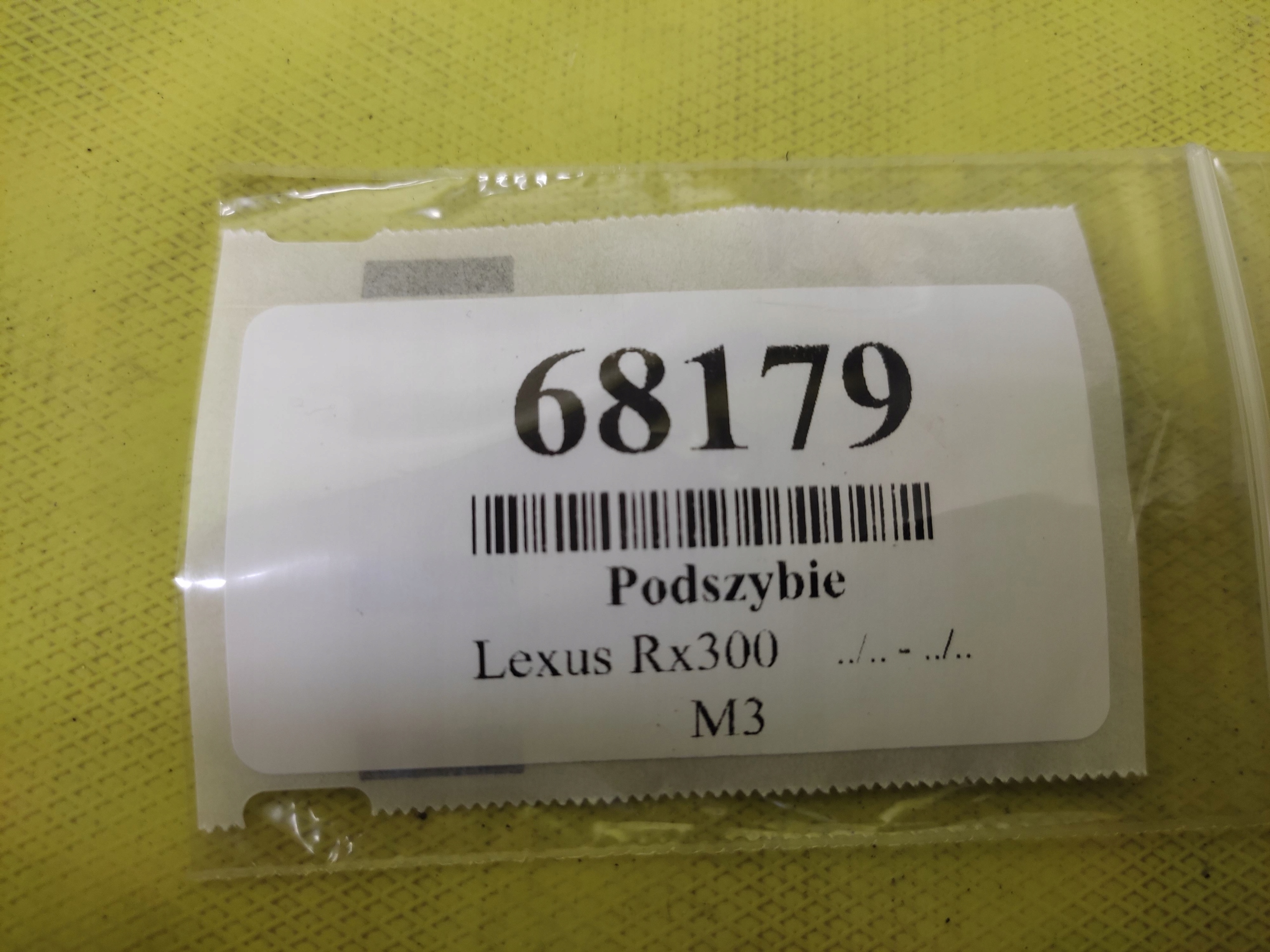 LEXUS RX300 torpedo 5570848041