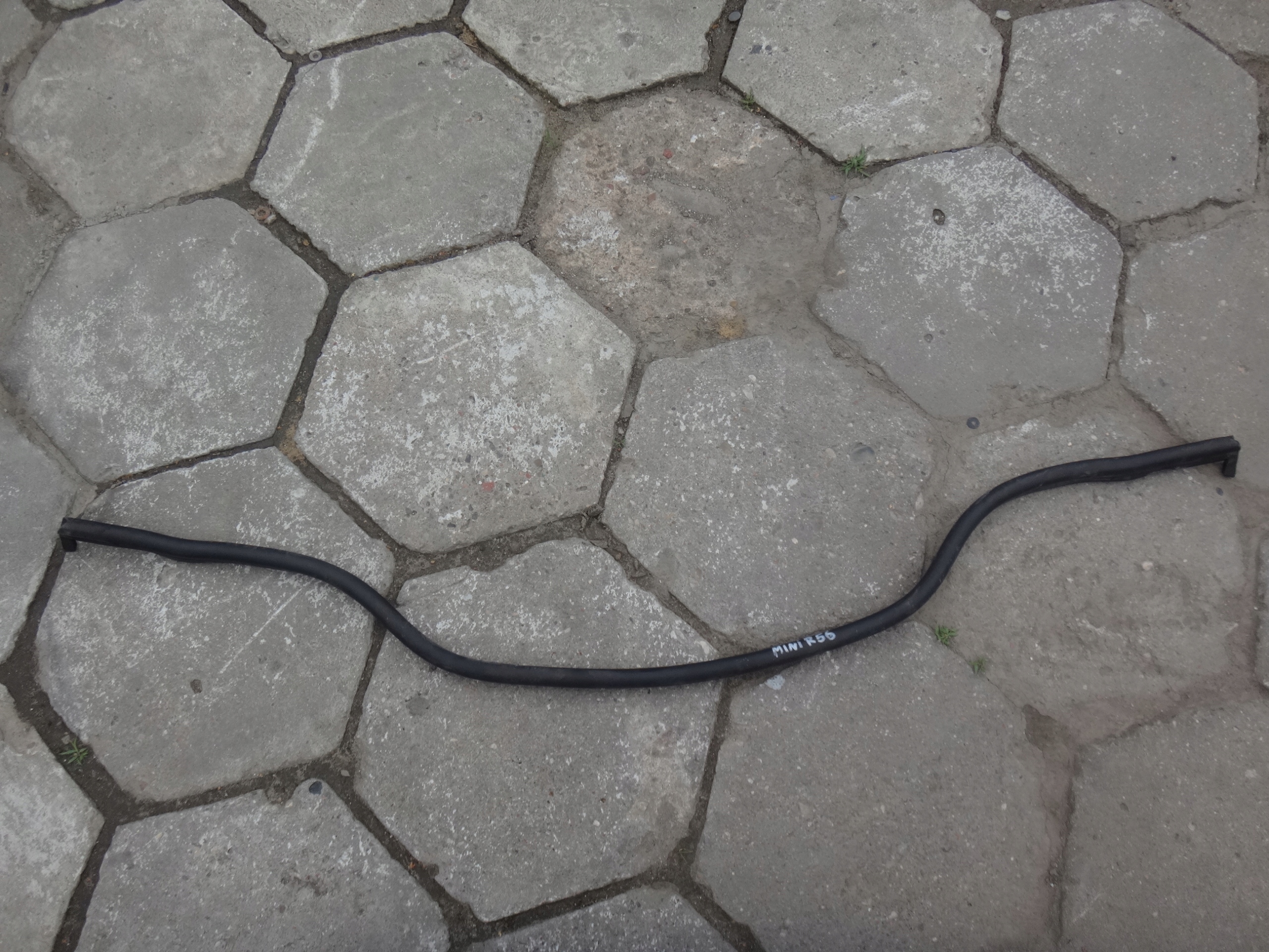 USZCZELKA MASKI MINI COOPER CLUBMAN R55 R56 Typ samochodu Samochody osobowe