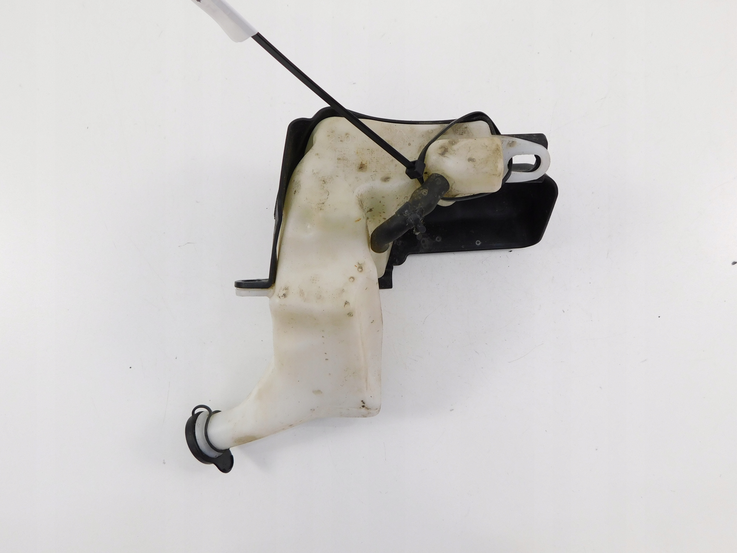 TRIUMPH STREET TWIN 900 ZBIORNICZEK WYRÓWNAWCZY