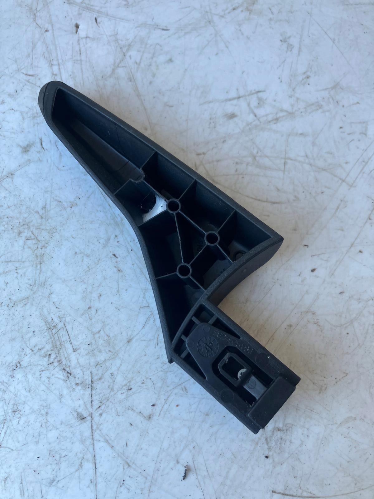 handle REGULACJA seat right front PEUGEOT 2008 II 9824525180