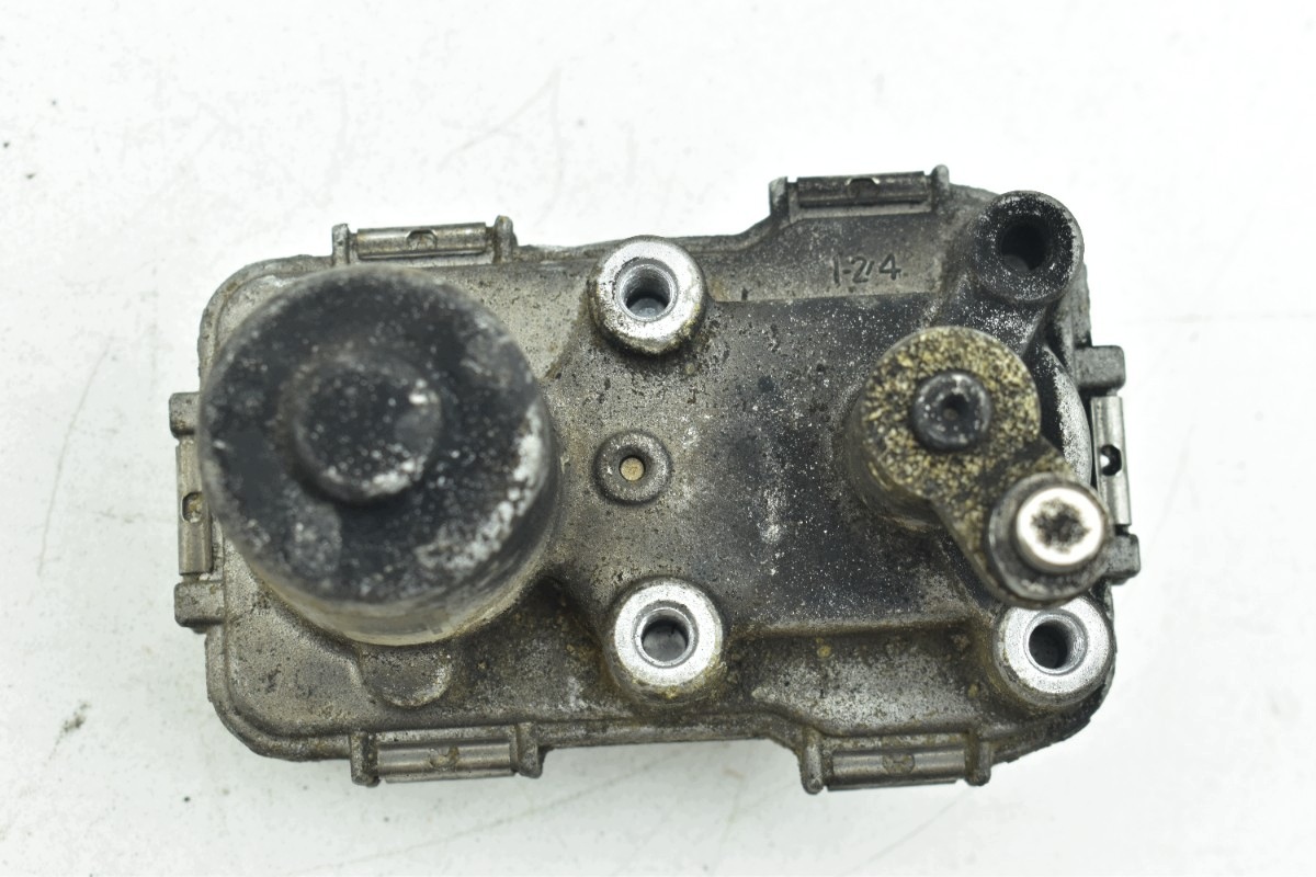 regulátor Turbiny BMW E90 E91 E92 2.0d N47D20C