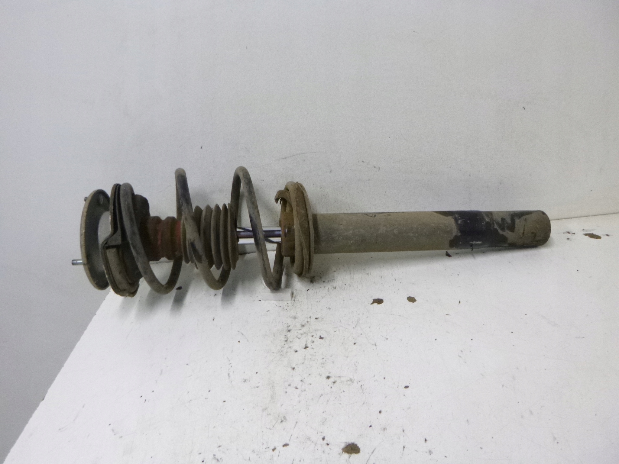 shock absorber front BMW E39 525 2.5TDS 99r.