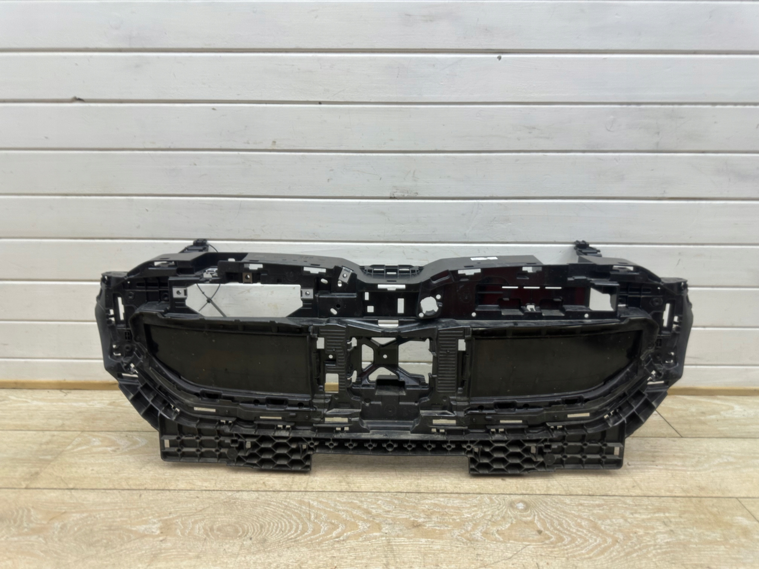 BMW 5 G60 G61 grille radiator 5A1D079
