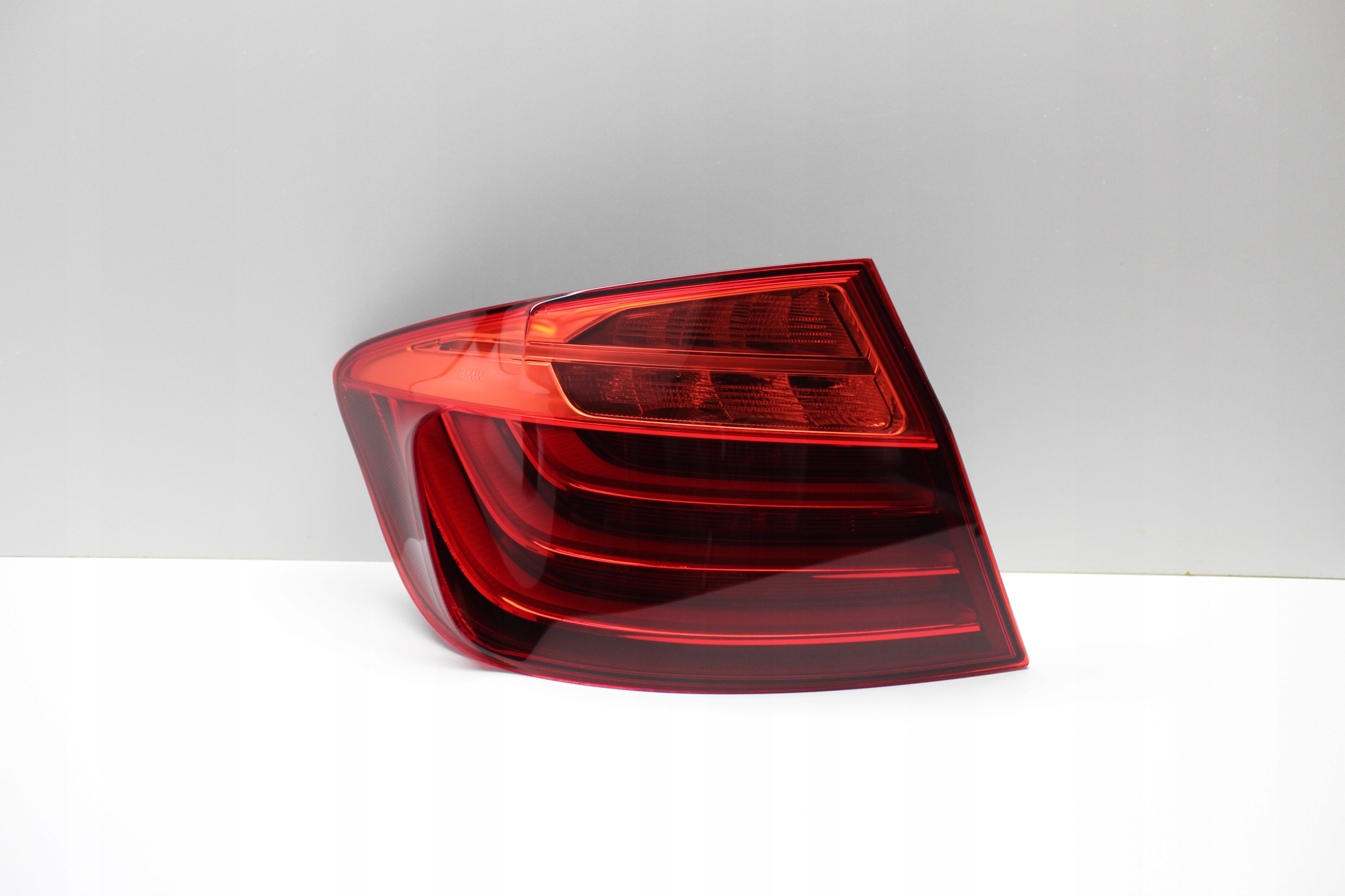 BMW 5 F10 LCI LIFT SEDAN- LAMPA TYLNA LEWA LED 13+ ORYGINAŁ