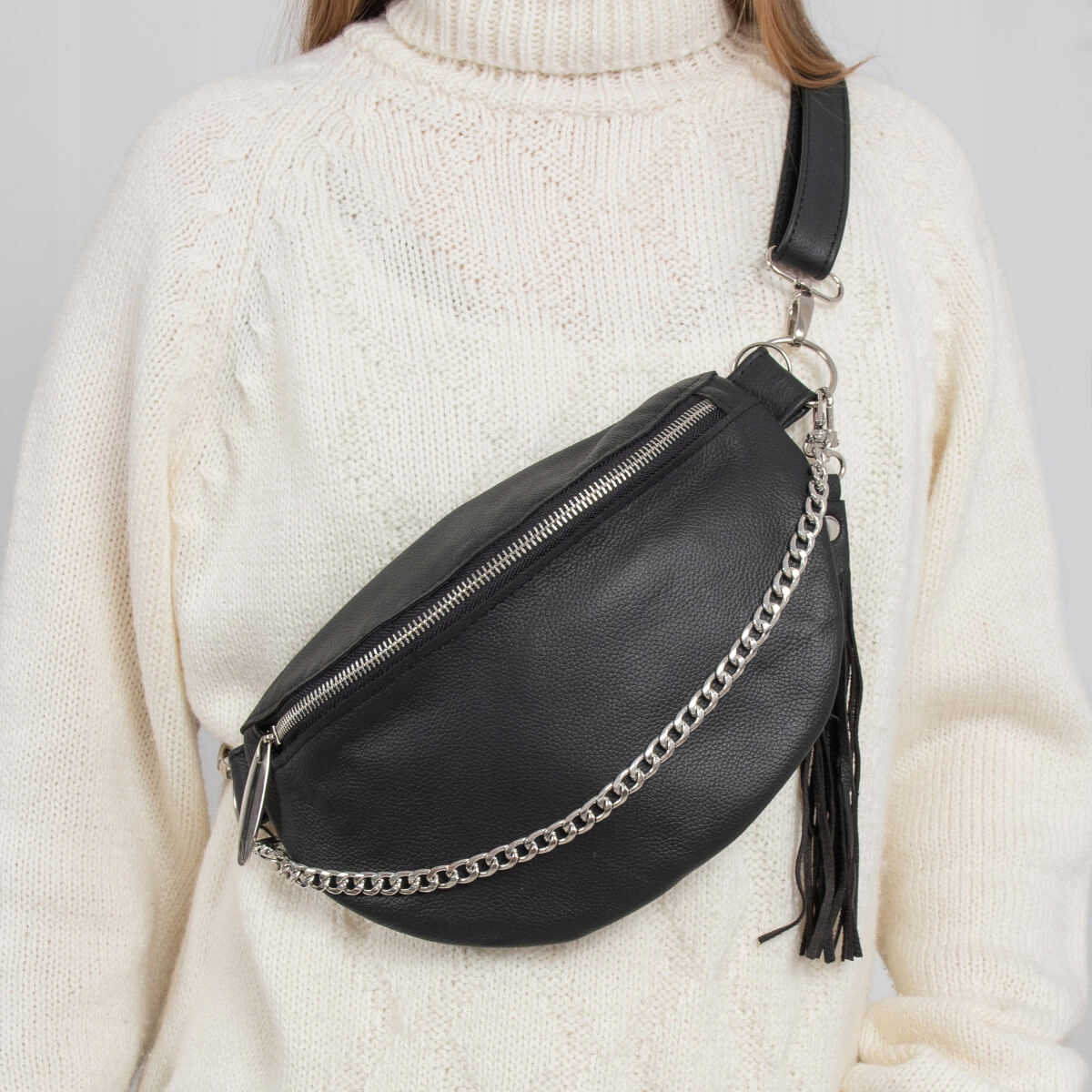 Kabelka CrossBody Ledvinka Dámská Černá Kožená s řetízkem Belveder