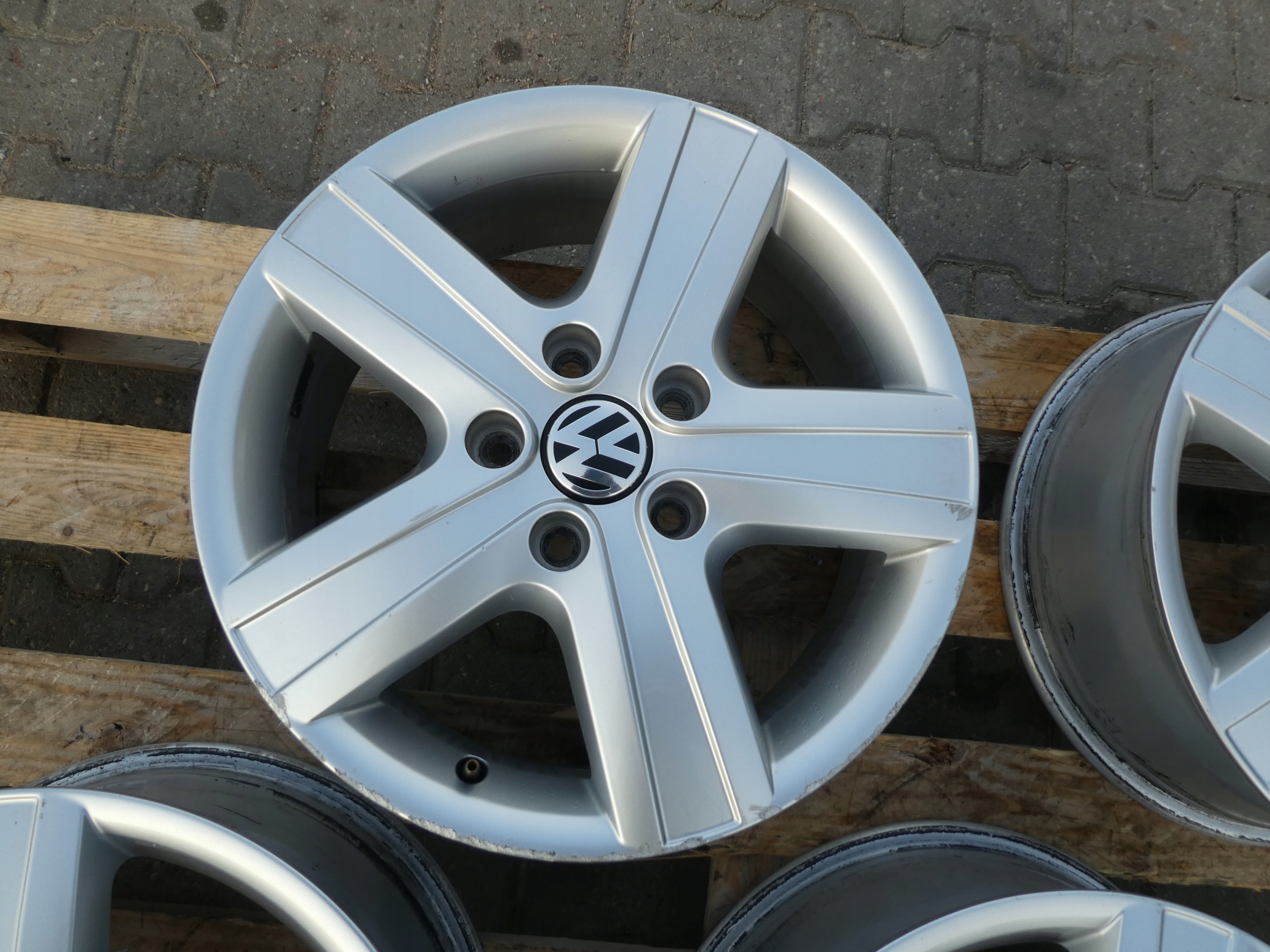 4X discs aluminium disc 7H0601025H VW T5 T6 5X120