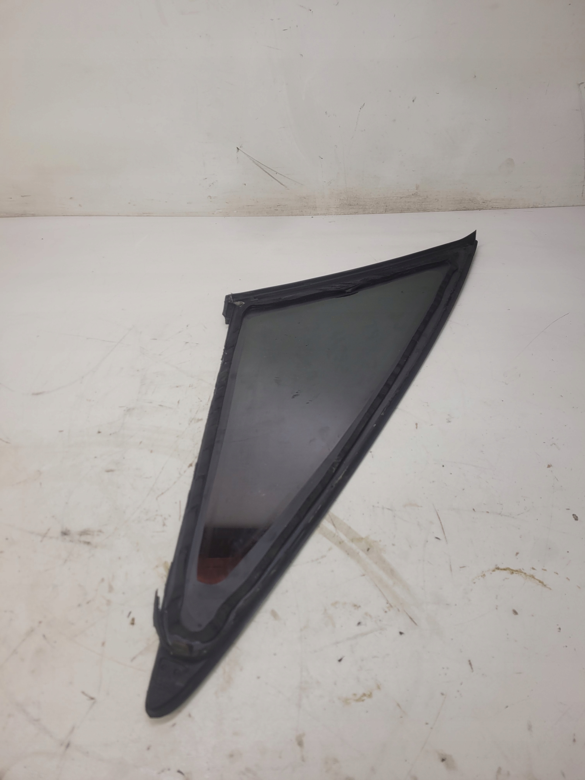 window bodywork right rear part AUDI A6 C6 sedan 4F5 2008R