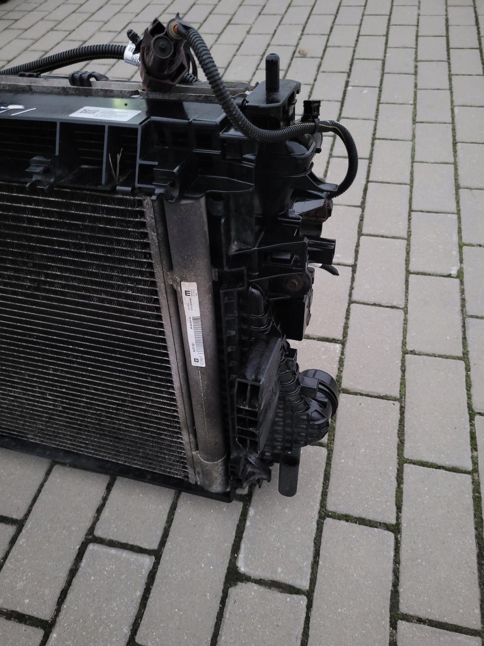 KOMPLET hladnjaka hladnjak vode ventilator vode OPEL INSIGNIA B 1.6 D CDTI