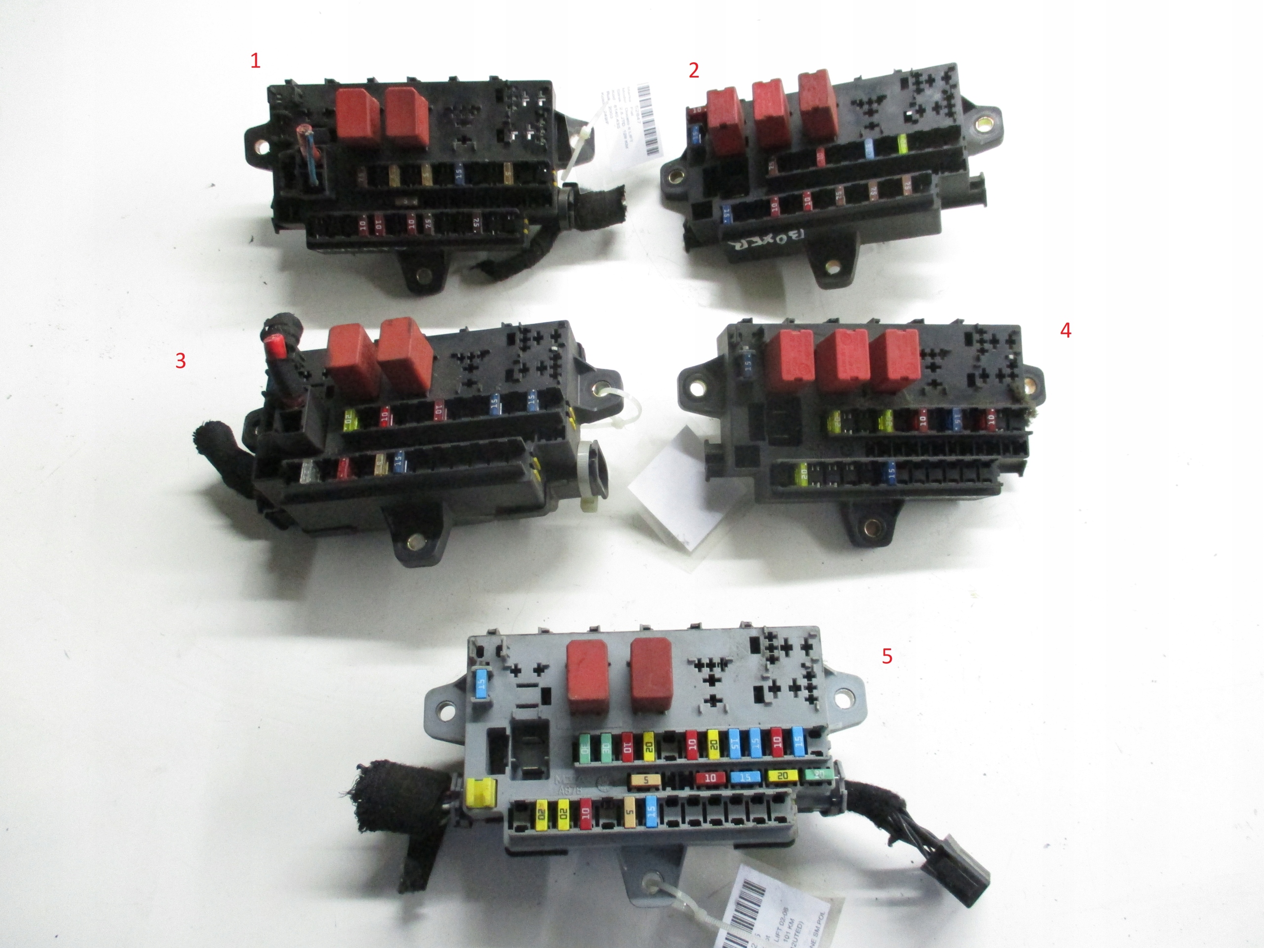 блок предохранителей пежо боксер 3. предохранители фиат дукато 250. предохранитель дворников peugeot boxer. фиат дукато 250 кузов предохранители. блок предохранителей на 6 предохранителей.