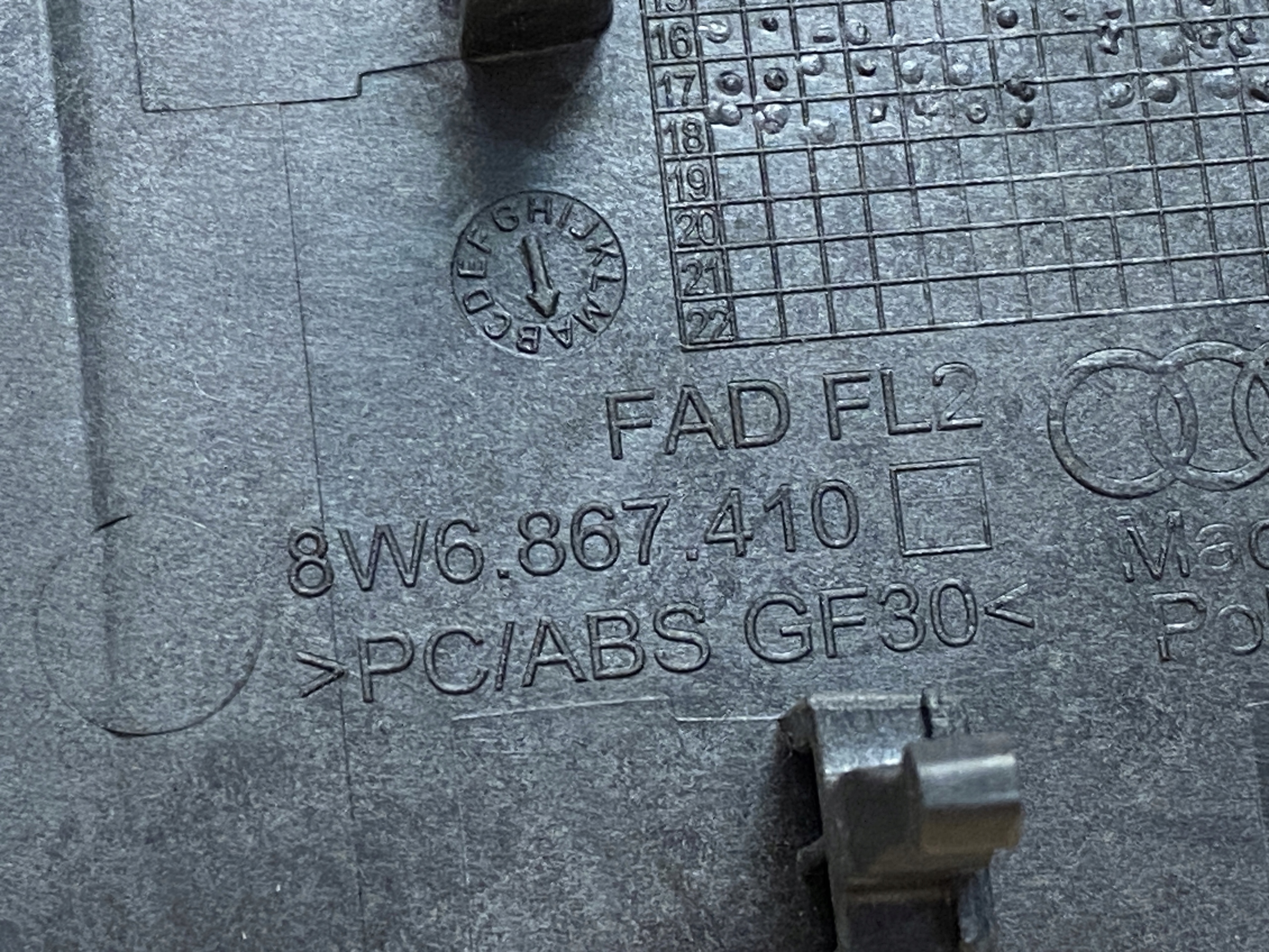 AUDI A5 8W DEKOR door right 8W6867410