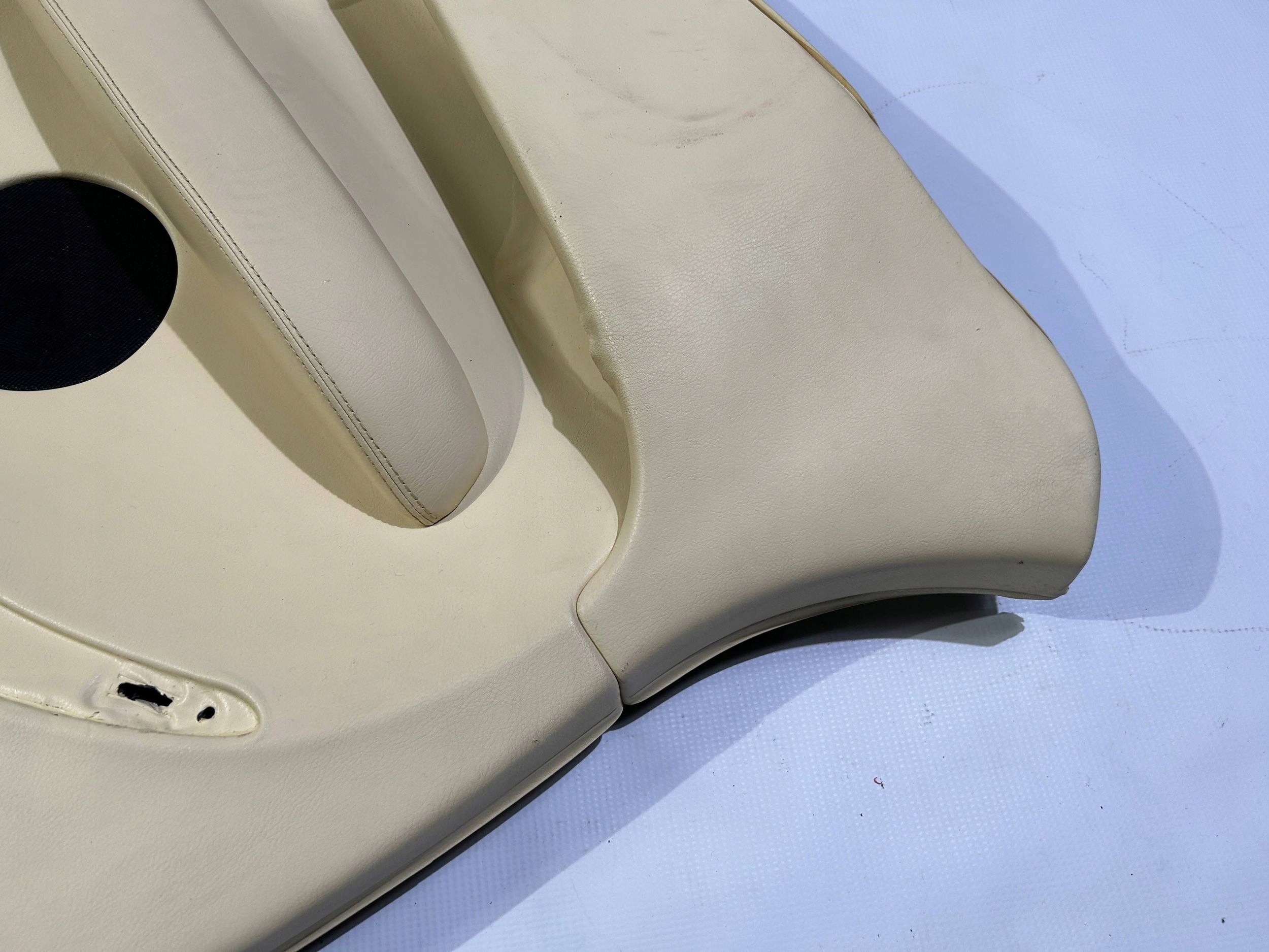 upholstery side panel side rear part rear right Maserati GranTurismo 2008