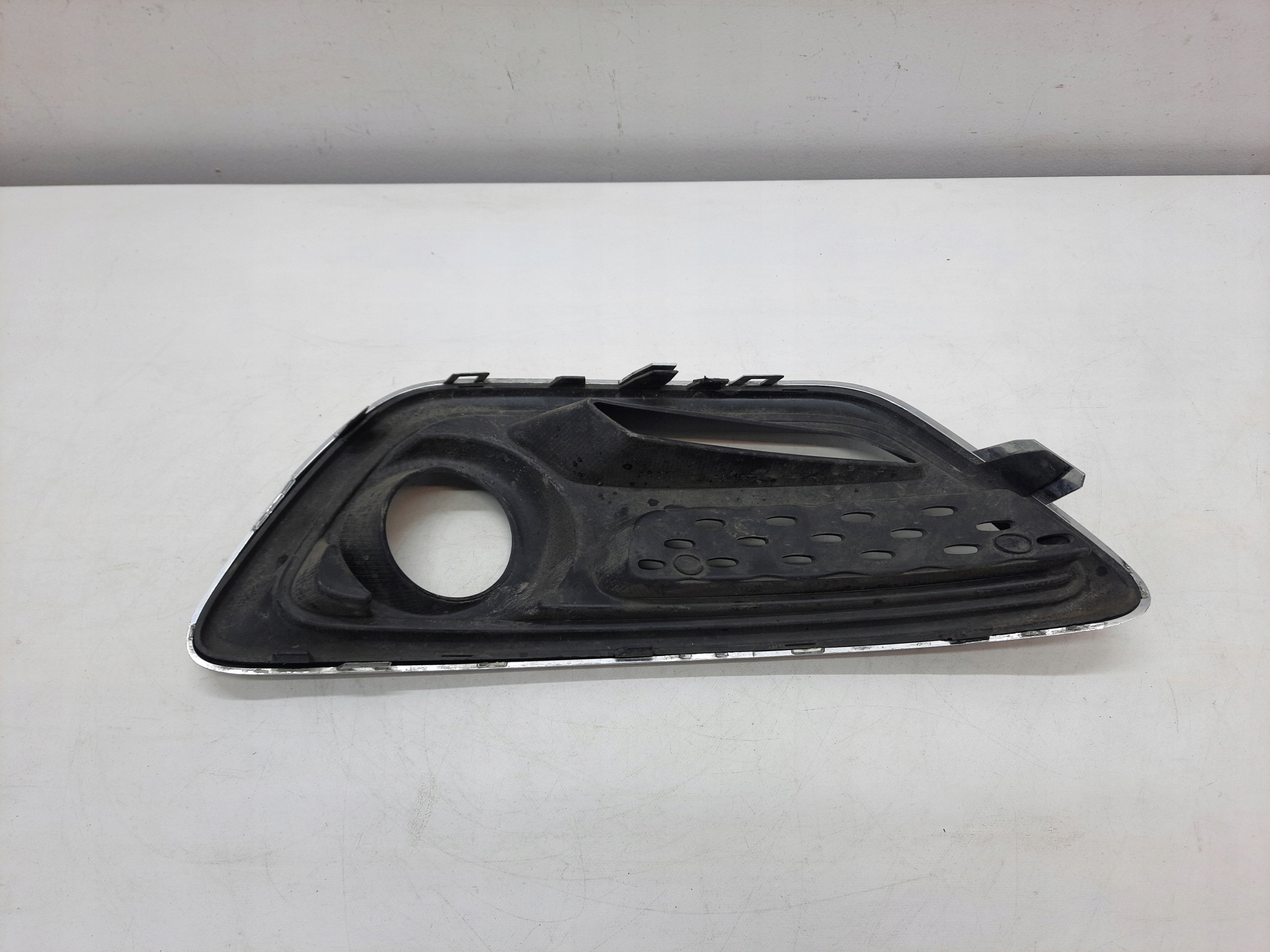 RENAULT CAPTUR 13- grid of a bumper right front original