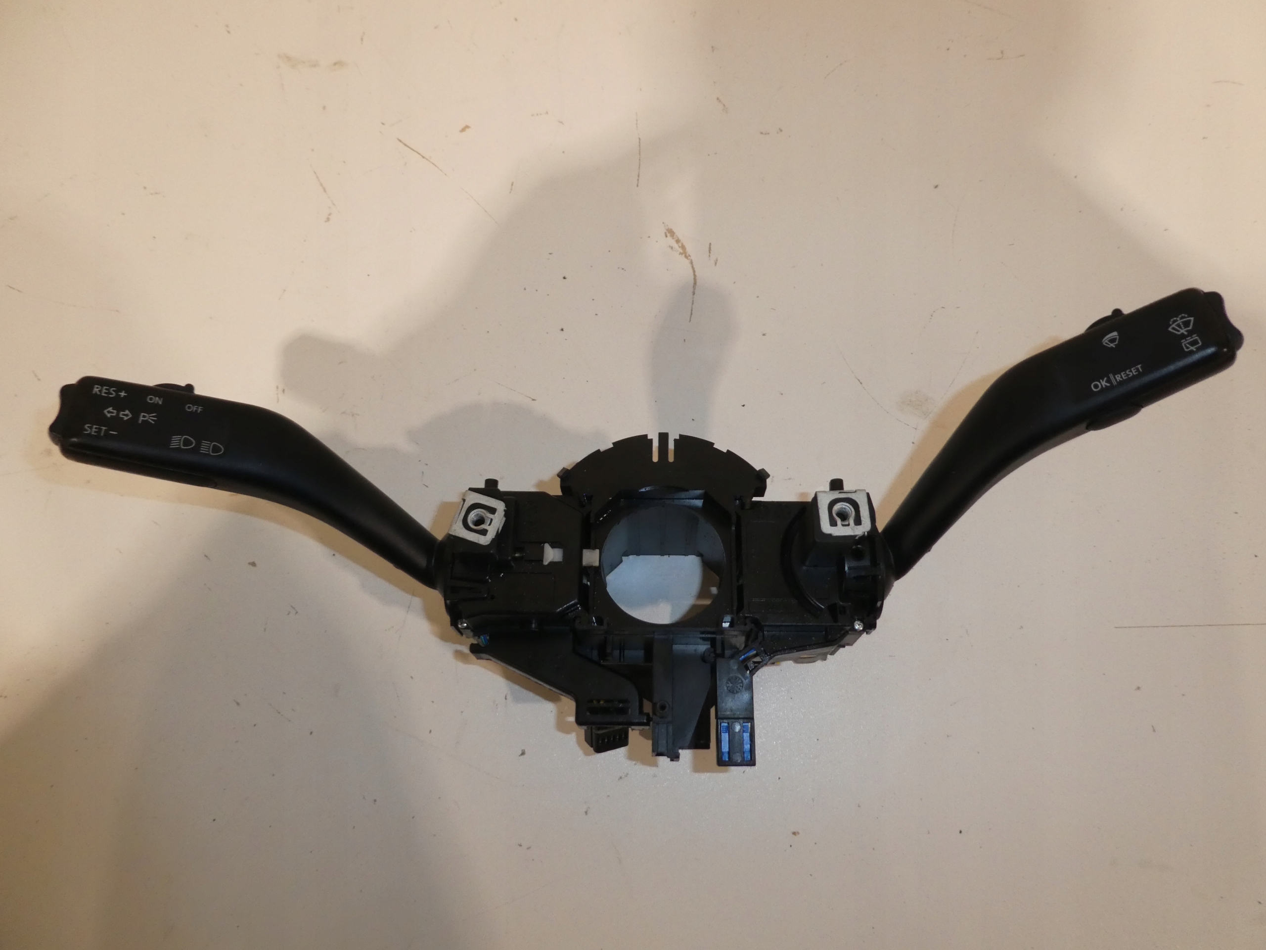 steering wheel levers and controls control 1K0953503CP VW GOLF plus