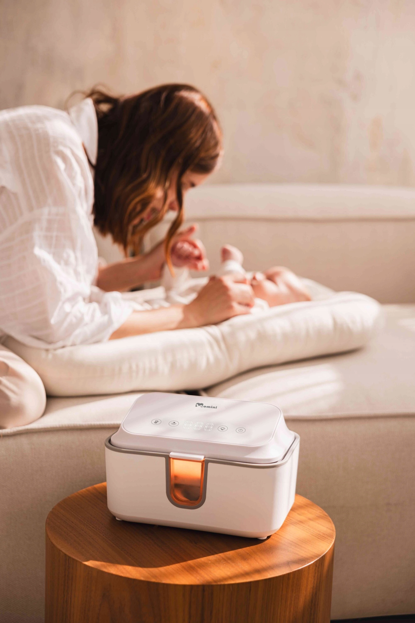 Podgrzewacz do nawilżanych chusteczek MOMINI WarmWipes Marka Momini