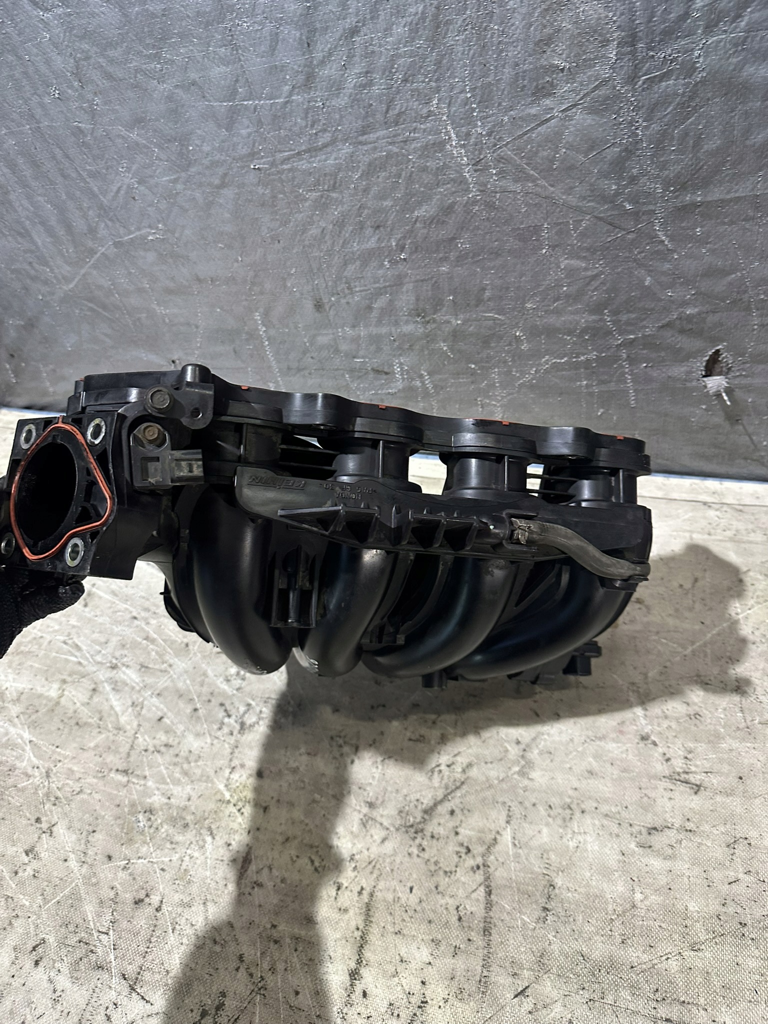 intake manifold HONDA CIVIC VIII 1.8B