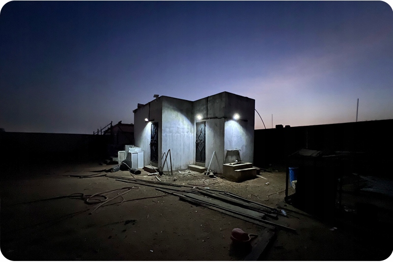 OŚWIETLENIE ZEWNĘTRZNE OGRODOWE MOCNA LAMPA SOLARNA LED ULICZNA COB PILOT Strumień świetlny 3300 lm