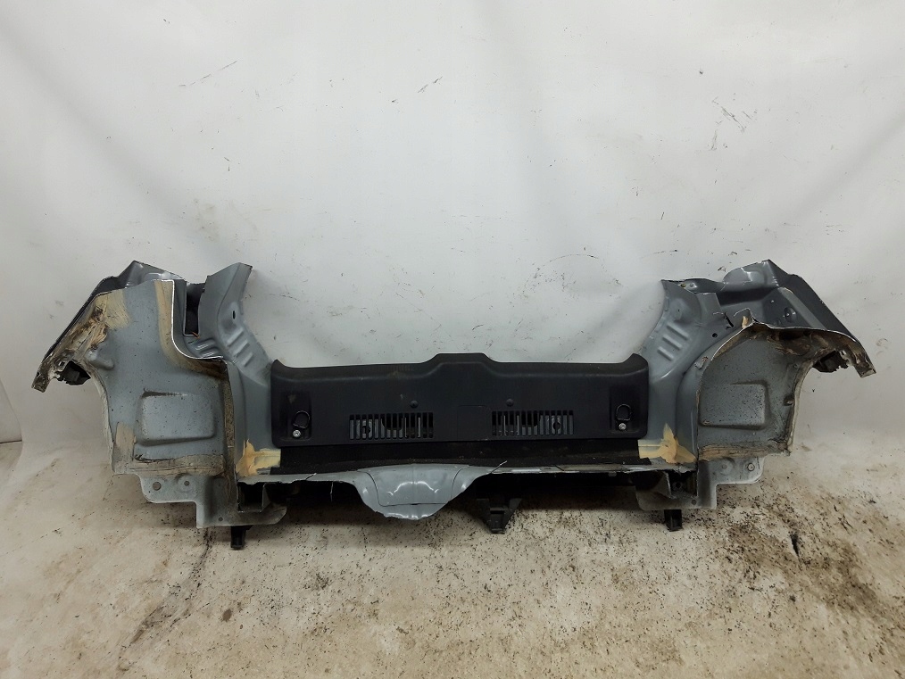 RENAULT CLIO IV HB. 2013- PAS TYLNY belka Numer katalogowy części RENAULT CLIO IV PAS TYLNY SCIANKA