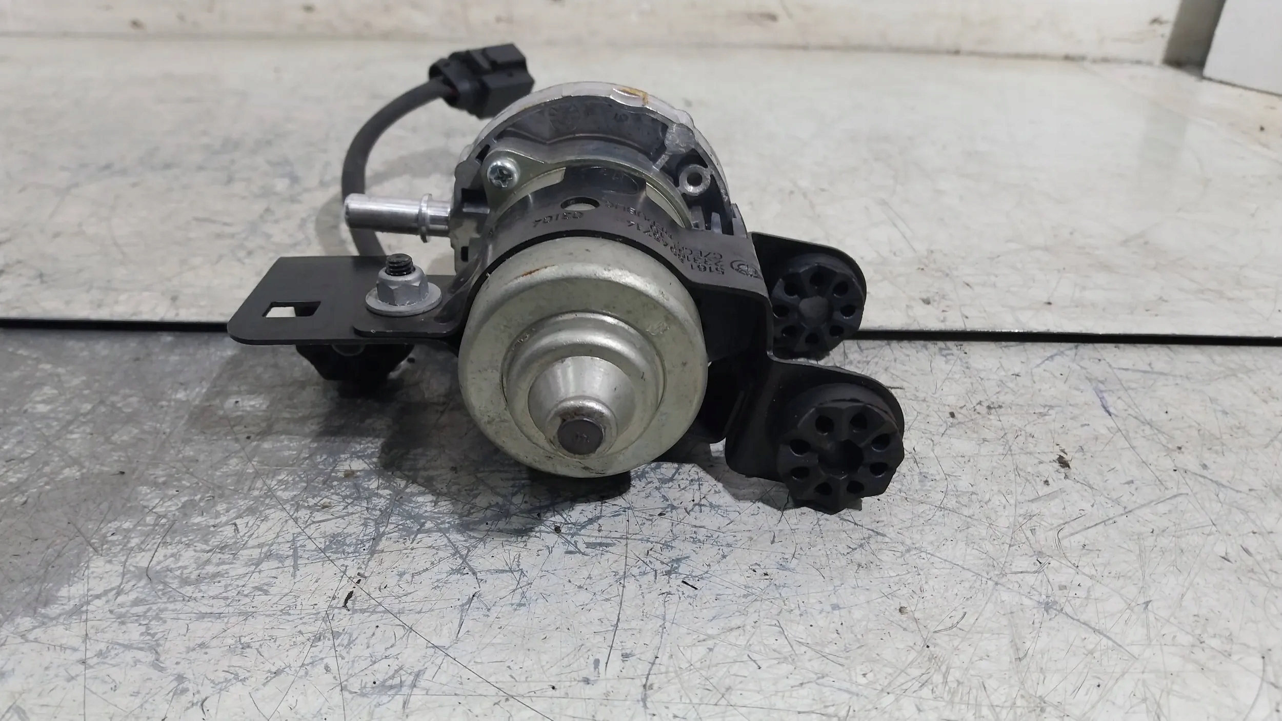 Pompa Vacum 2283333 BMW E90 E92 E93 M3