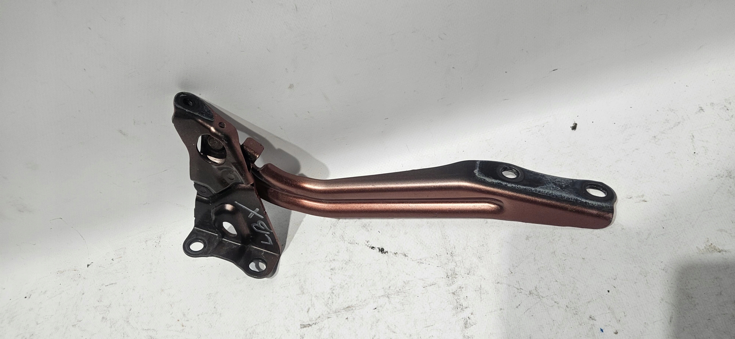 hinge bonnets right LEXUS LBX 23- original