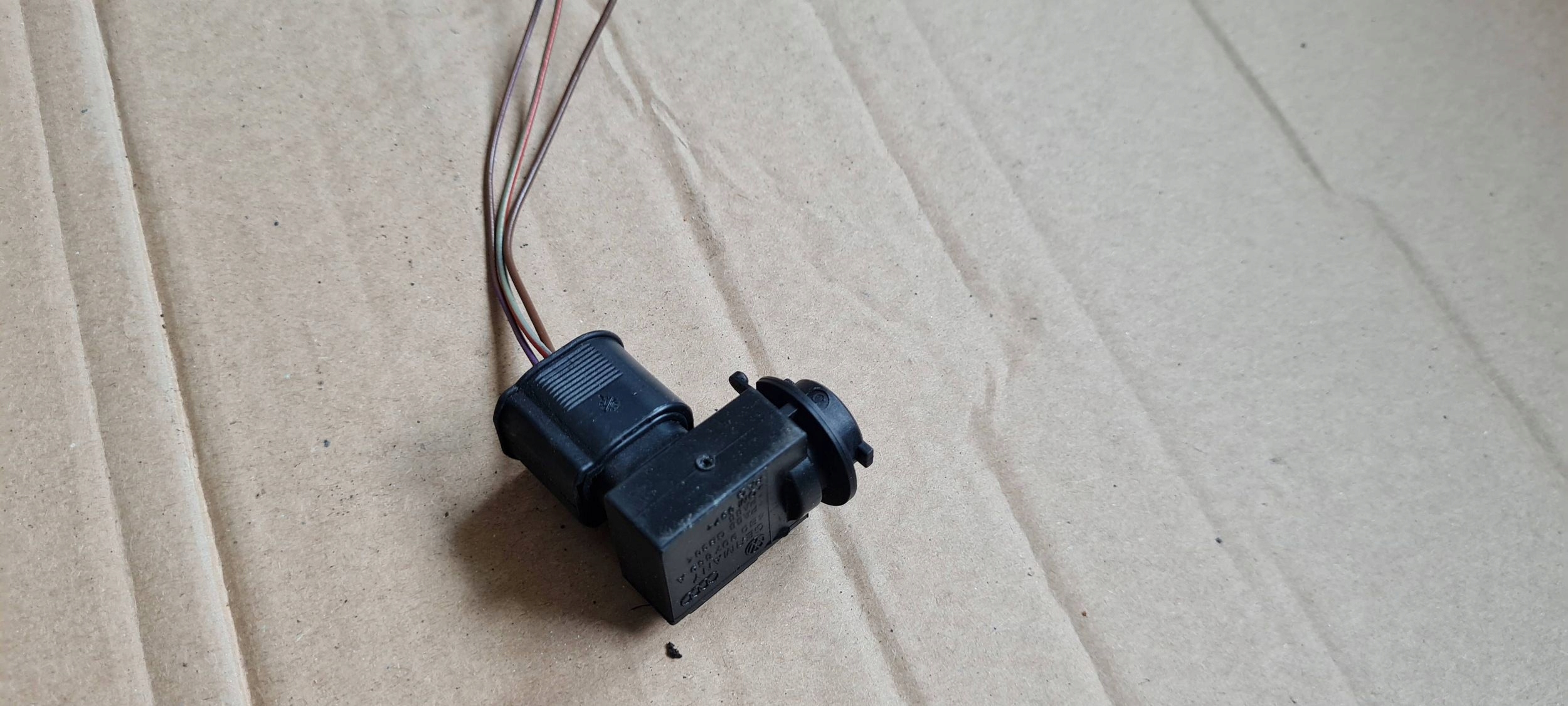 A6 C6 LIFT Sensor JAKOSCI luft Connector Contact 4B0907659A