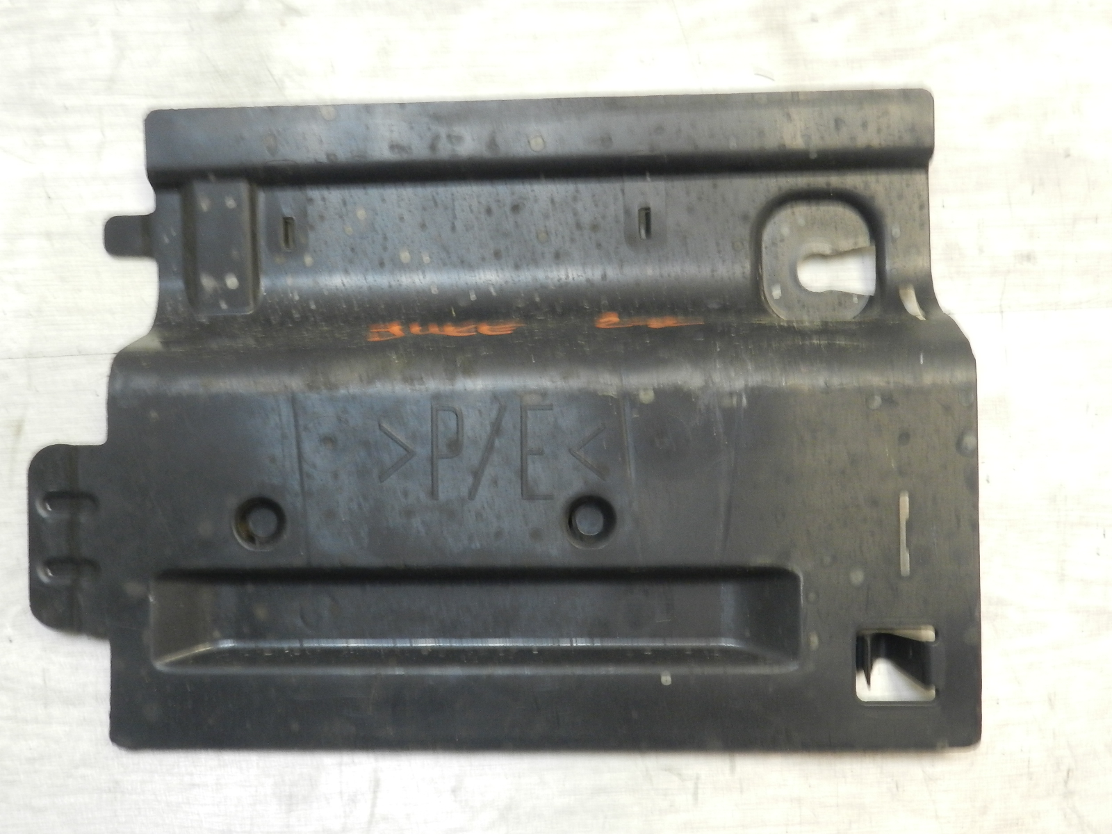 NISSAN JUKE II F16 LEWA MAŁA OSŁONA PODWOZIA