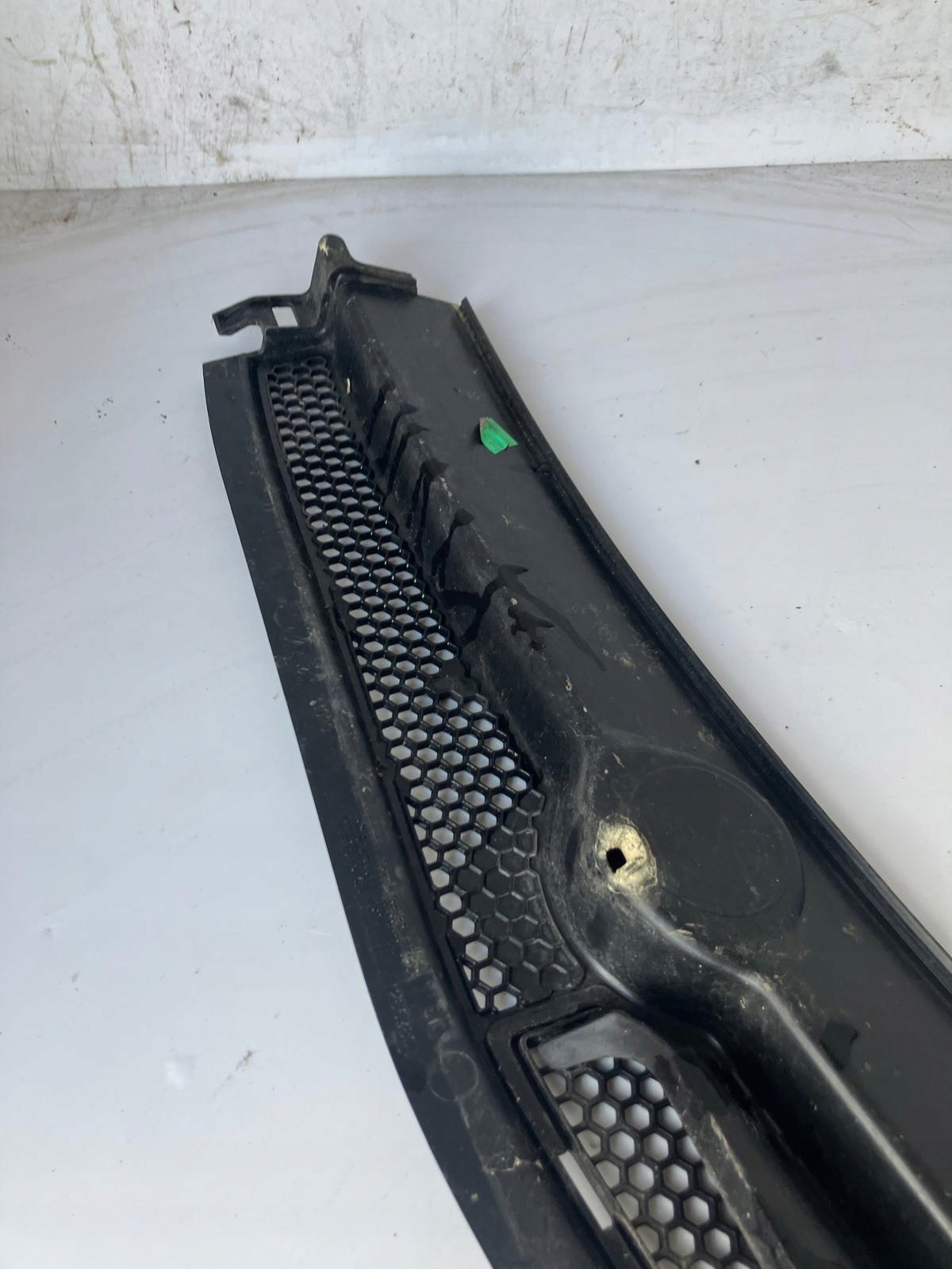torpedo right upper PEUGEOT 208 and 9673303277
