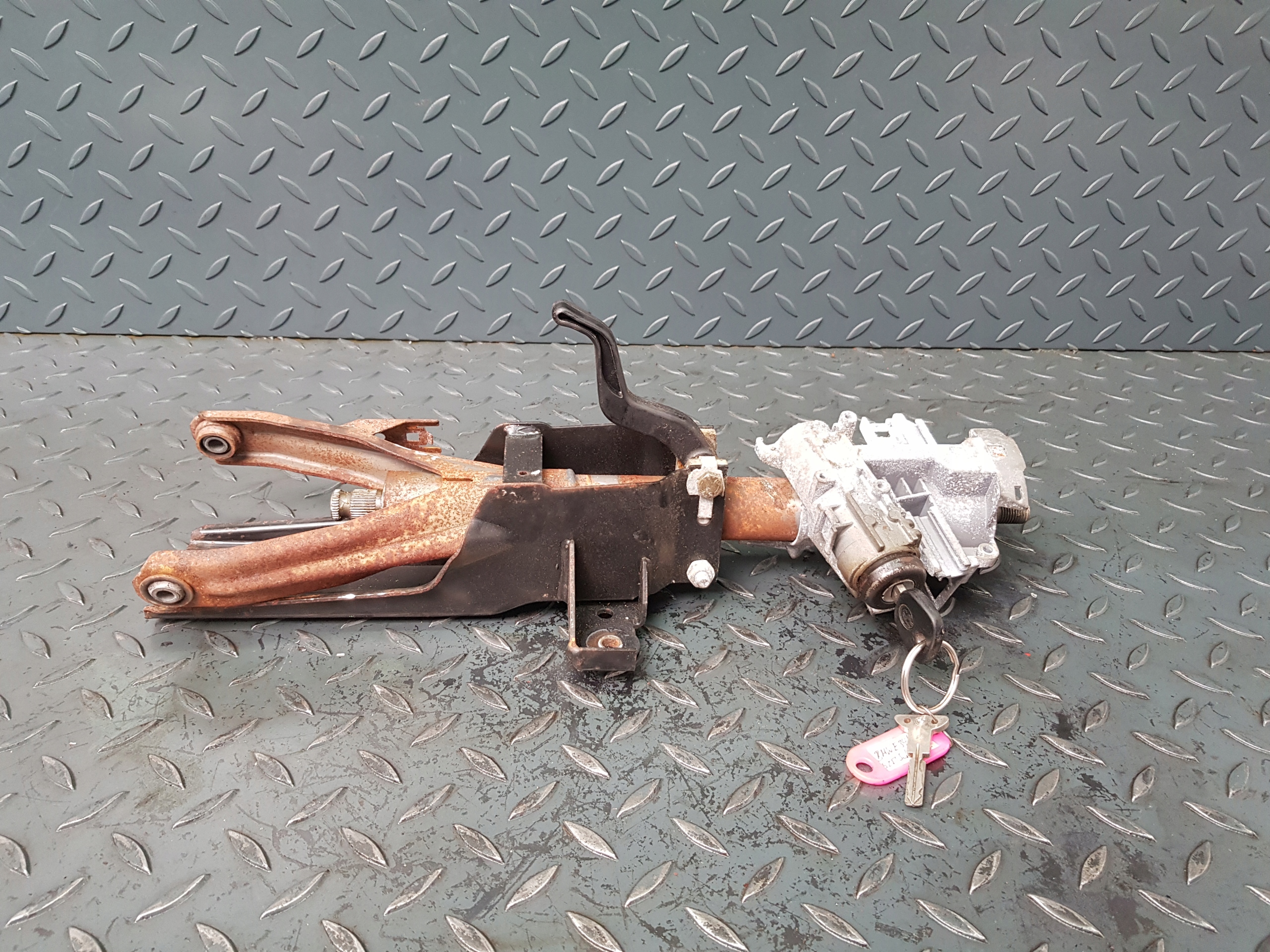 Stacyjka kluczyki kolumna kierownicza kpl BMW E34 525i M50B25NV manual