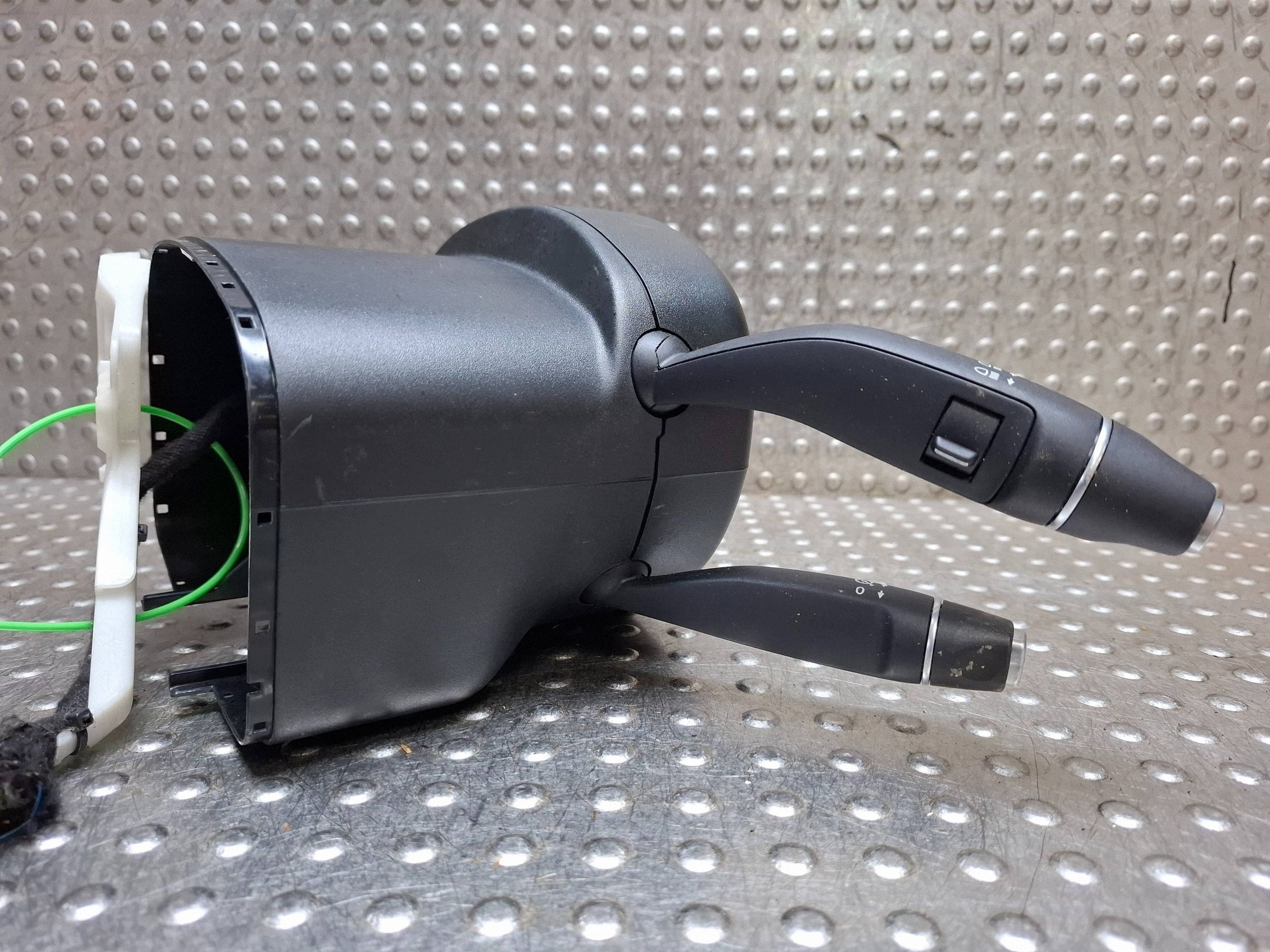 commodo commande levier commodo sous volant A2129001630 MERCEDES W212