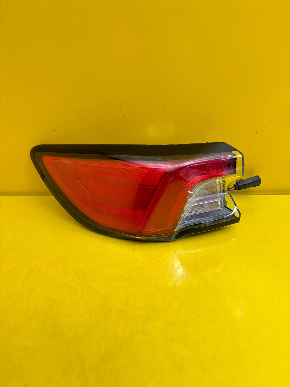 light left rear Ford Kuga III 2020- LV4B-13405-BE
