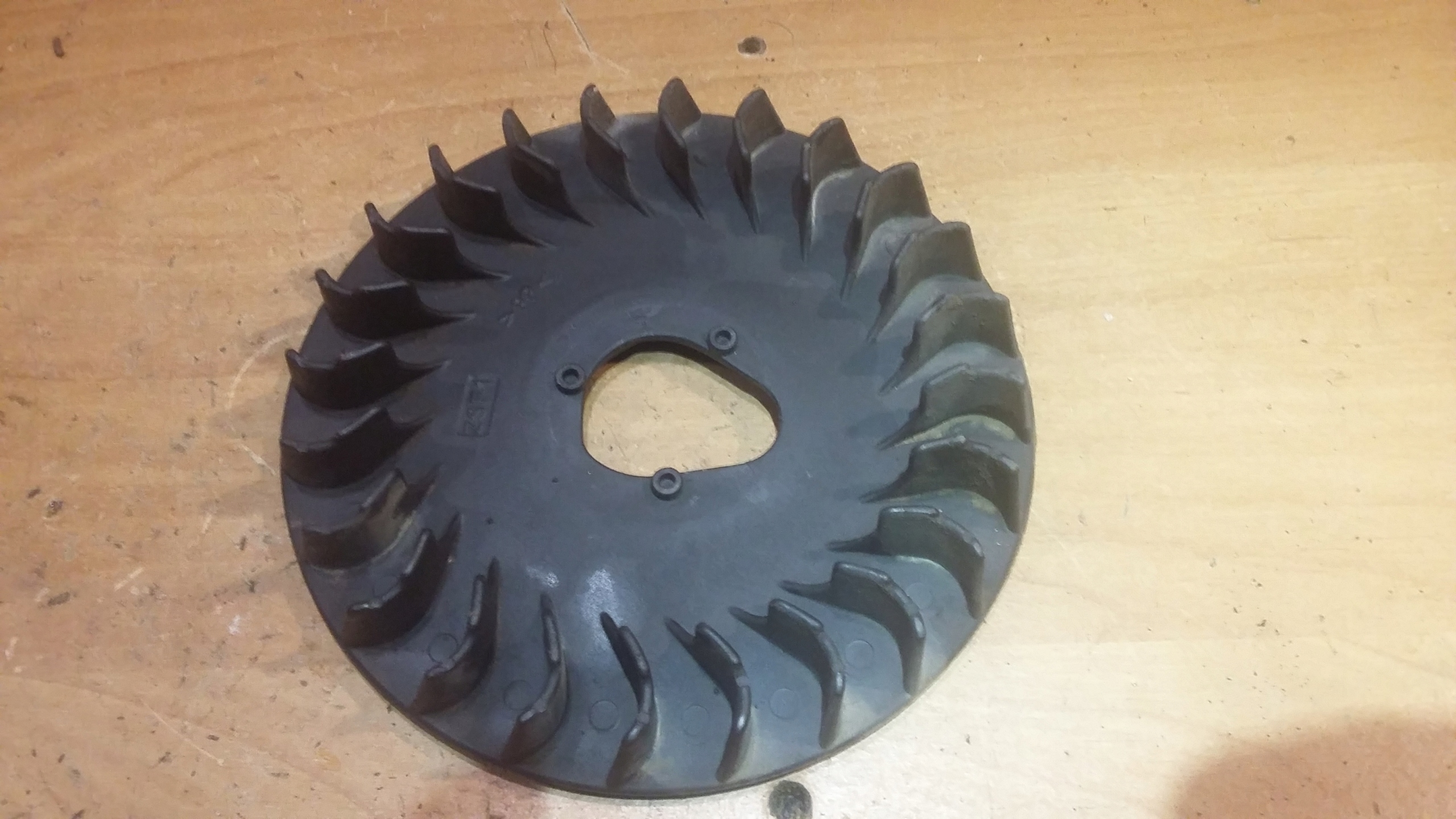 Wentylator wiatrak MTD THORX 35 55 OHV kosiarka Kod producenta 0000